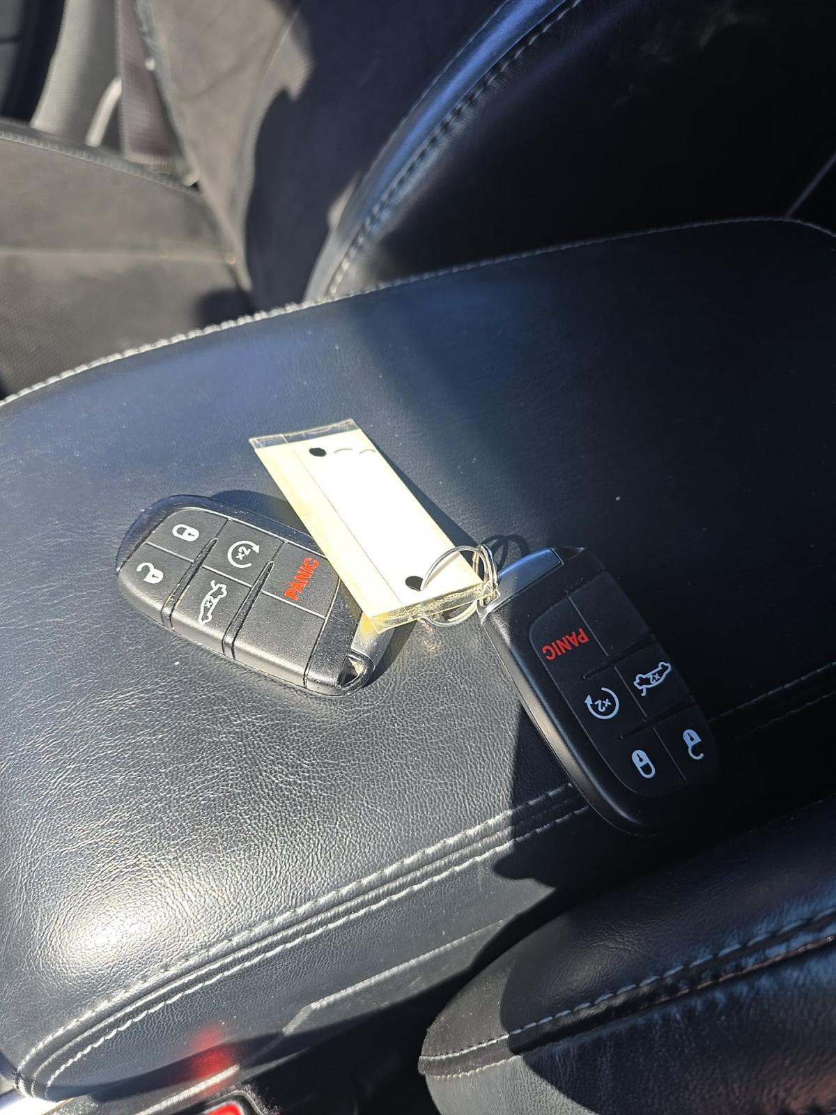 DODGE CHALLENGER - 8