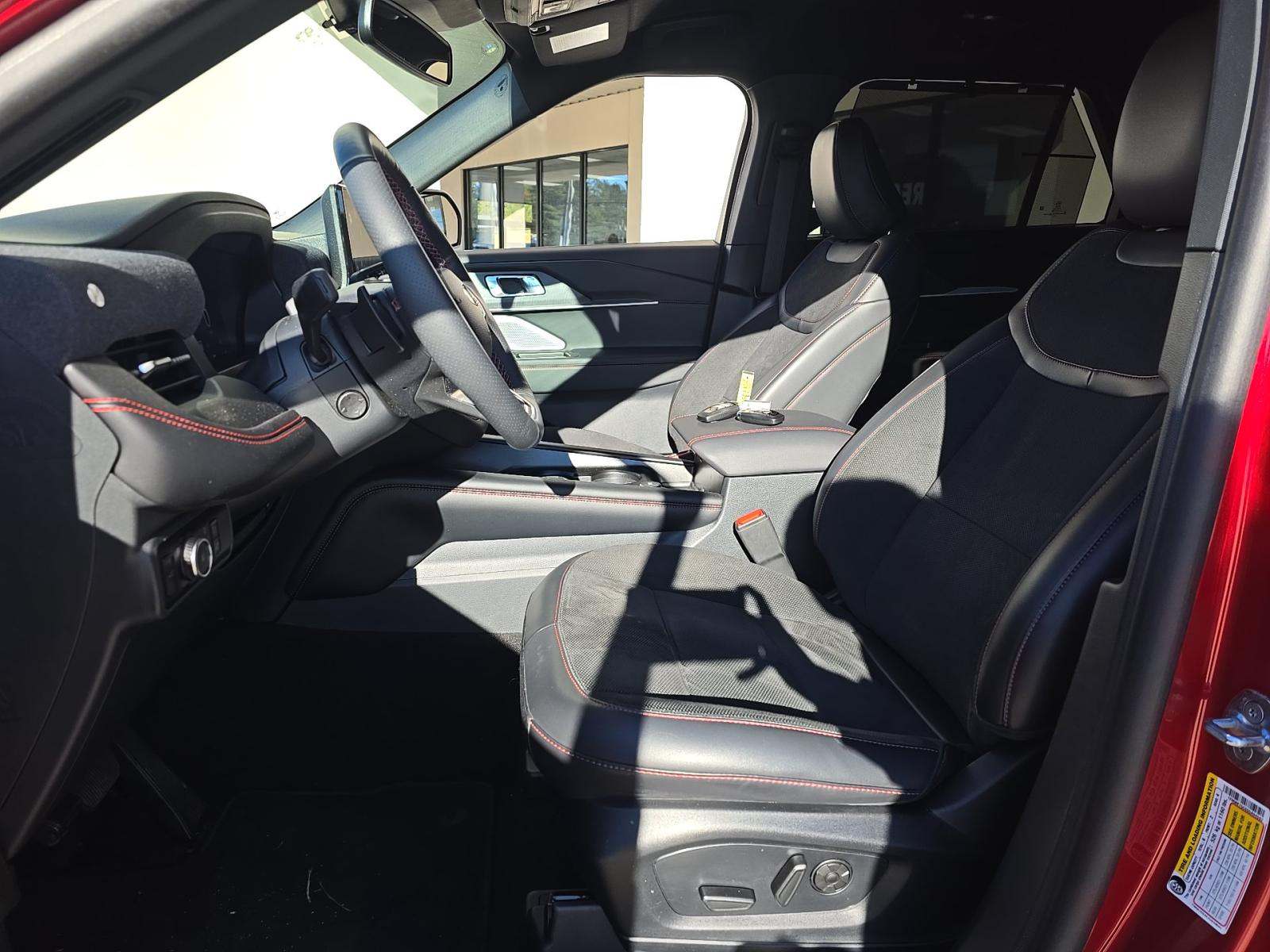 2025 Ford Explorer ST RWD