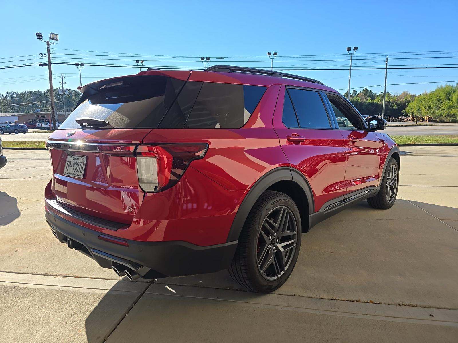 2025 Ford Explorer ST RWD