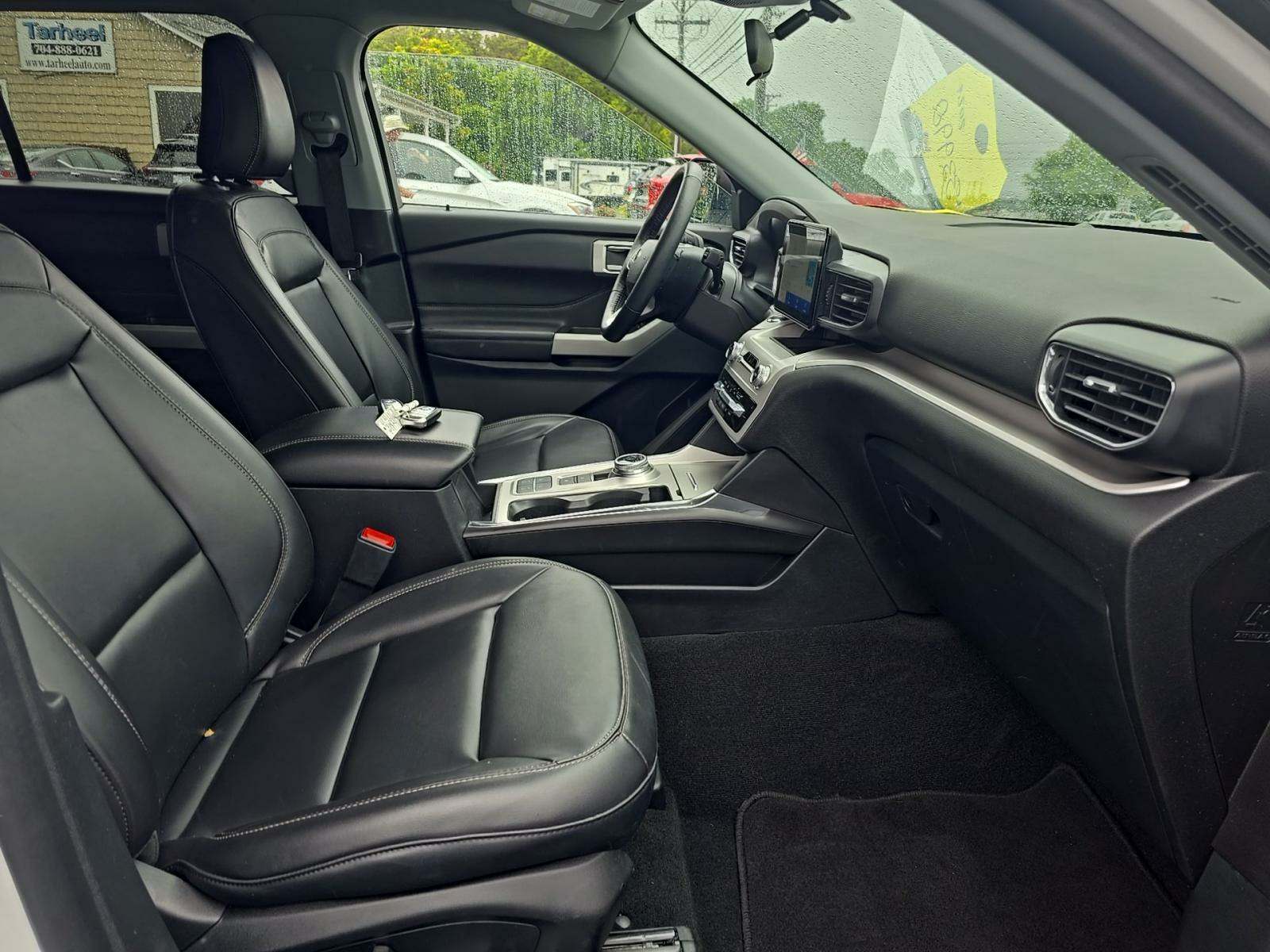 2024 Ford Explorer XLT RWD