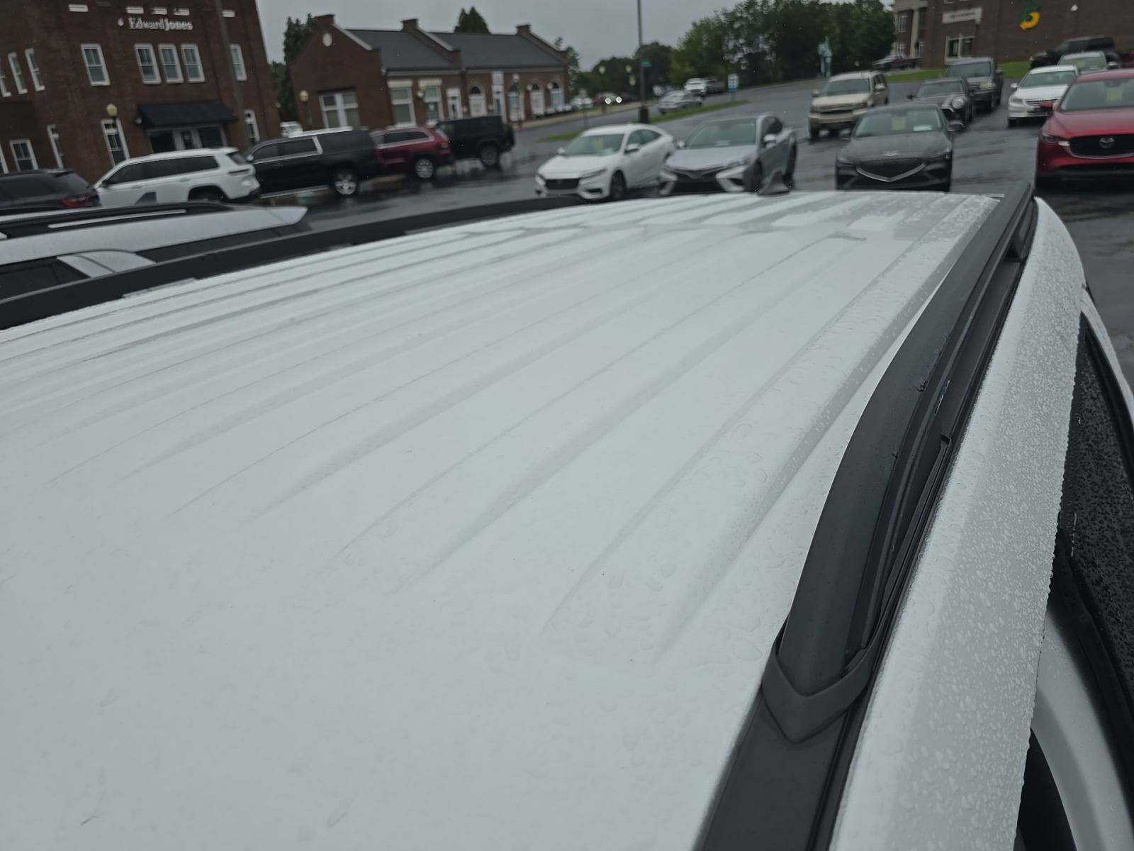 2024 Ford Explorer XLT RWD