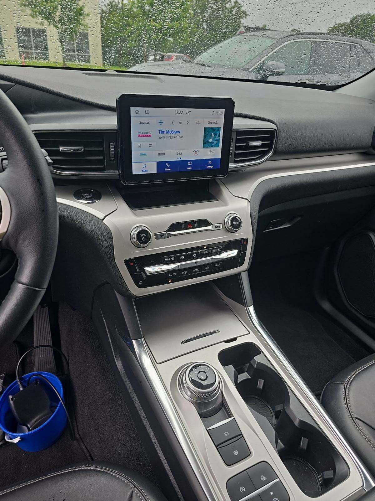 2024 Ford Explorer XLT RWD