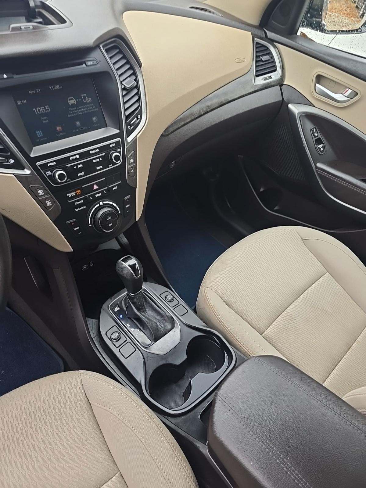 2017 Hyundai Santa Fe Sport Base FWD