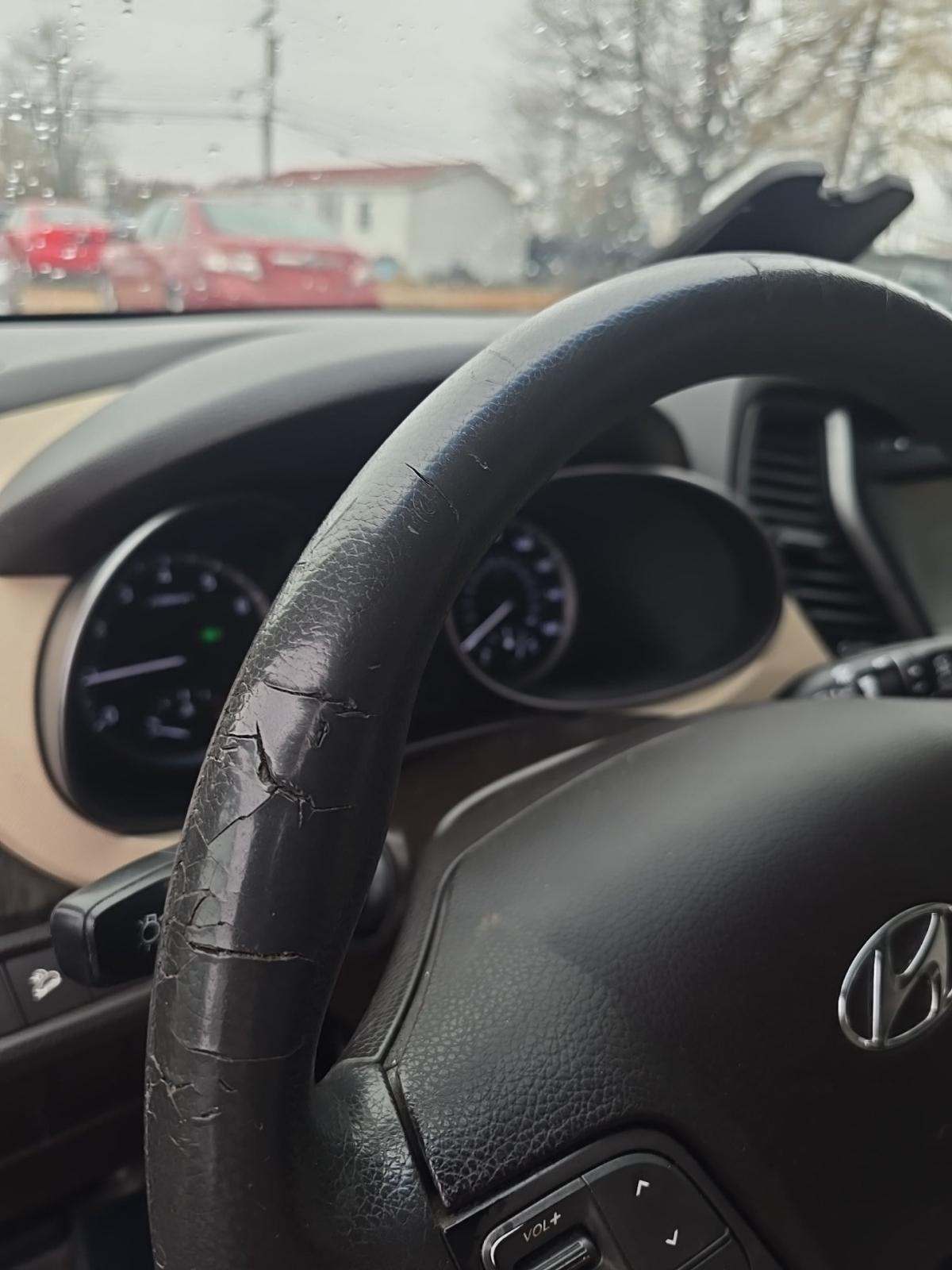 2017 Hyundai Santa Fe Sport Base FWD