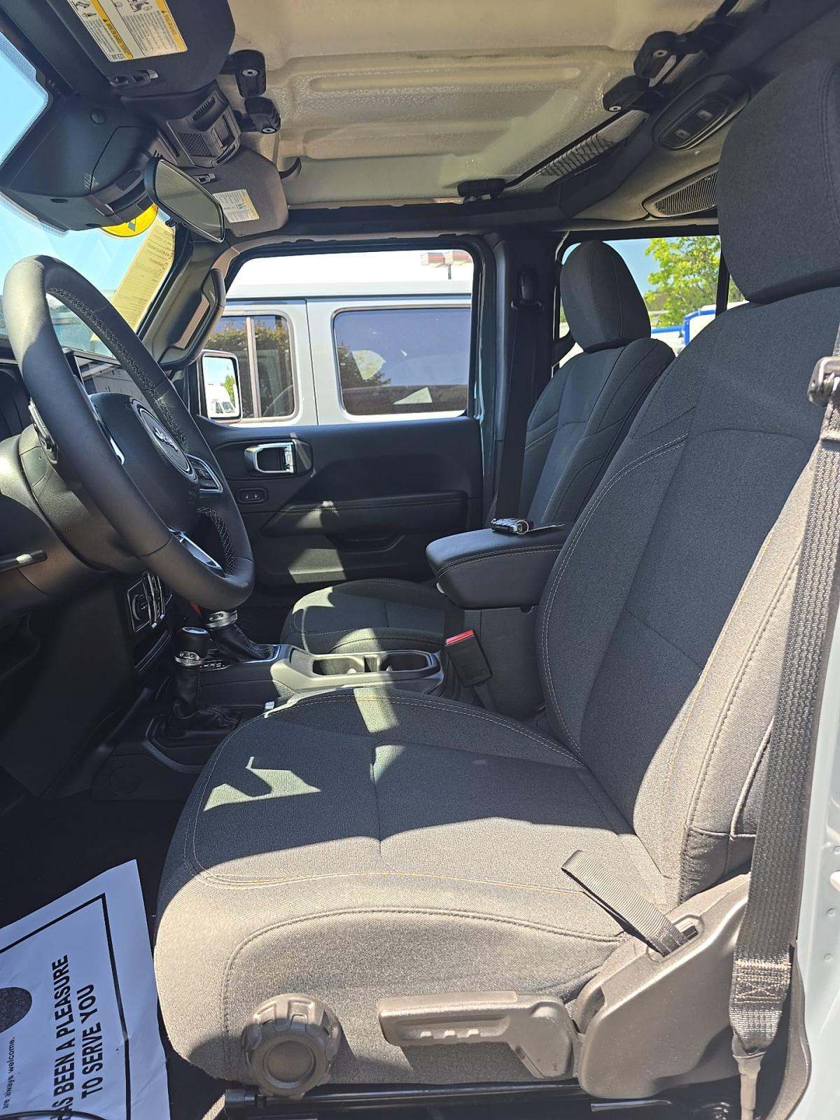 2025 Jeep Wrangler 4xe Sahara AWD