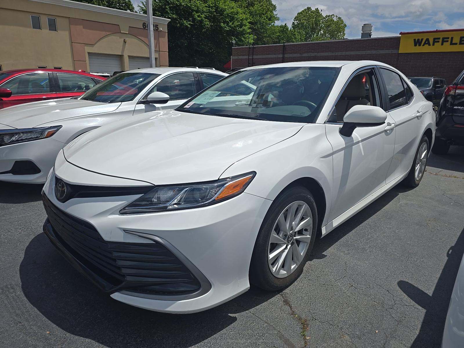2023 Toyota Camry LE FWD