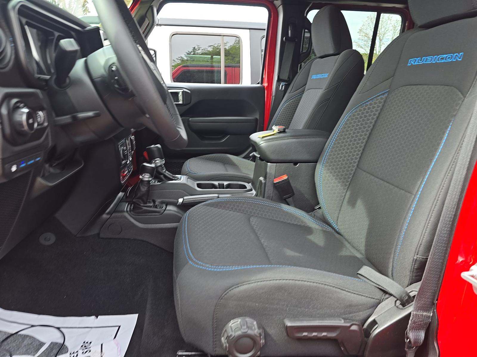 JEEP 4XE RUBICON - 6