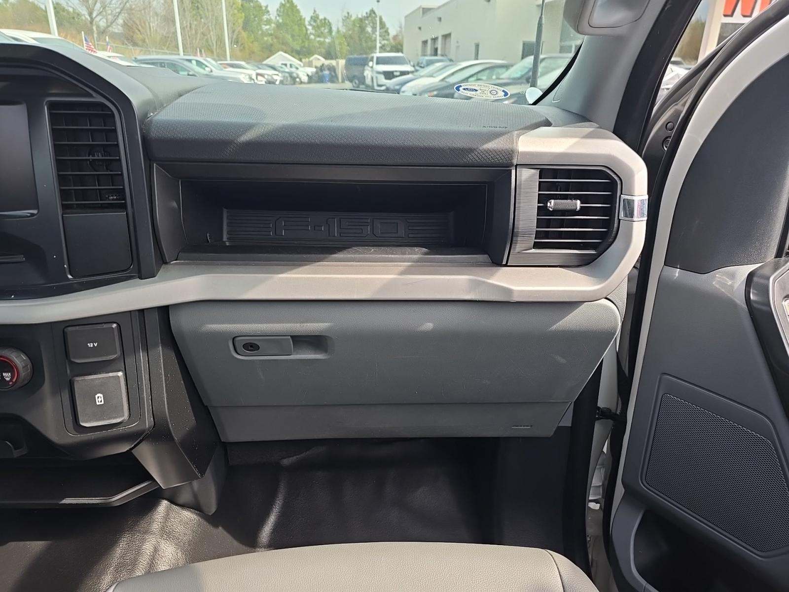 2022 Ford F-150 XL RWD