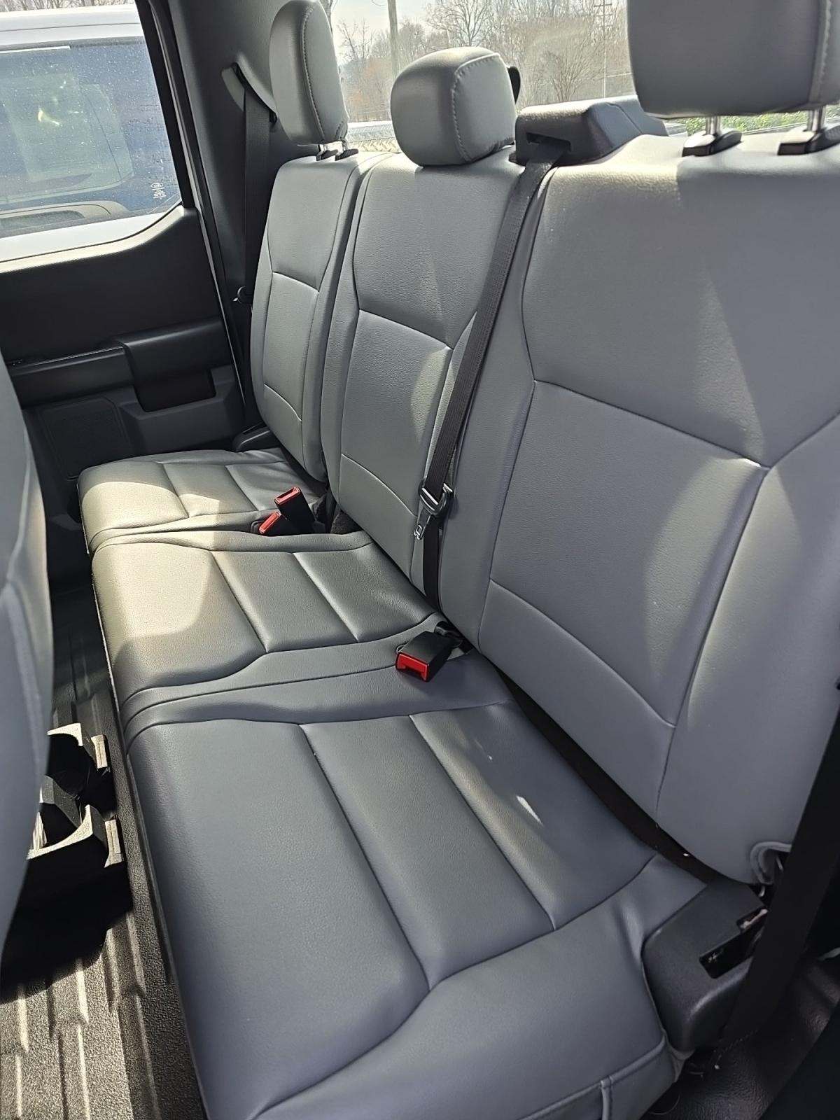 2022 Ford F-150 XL RWD