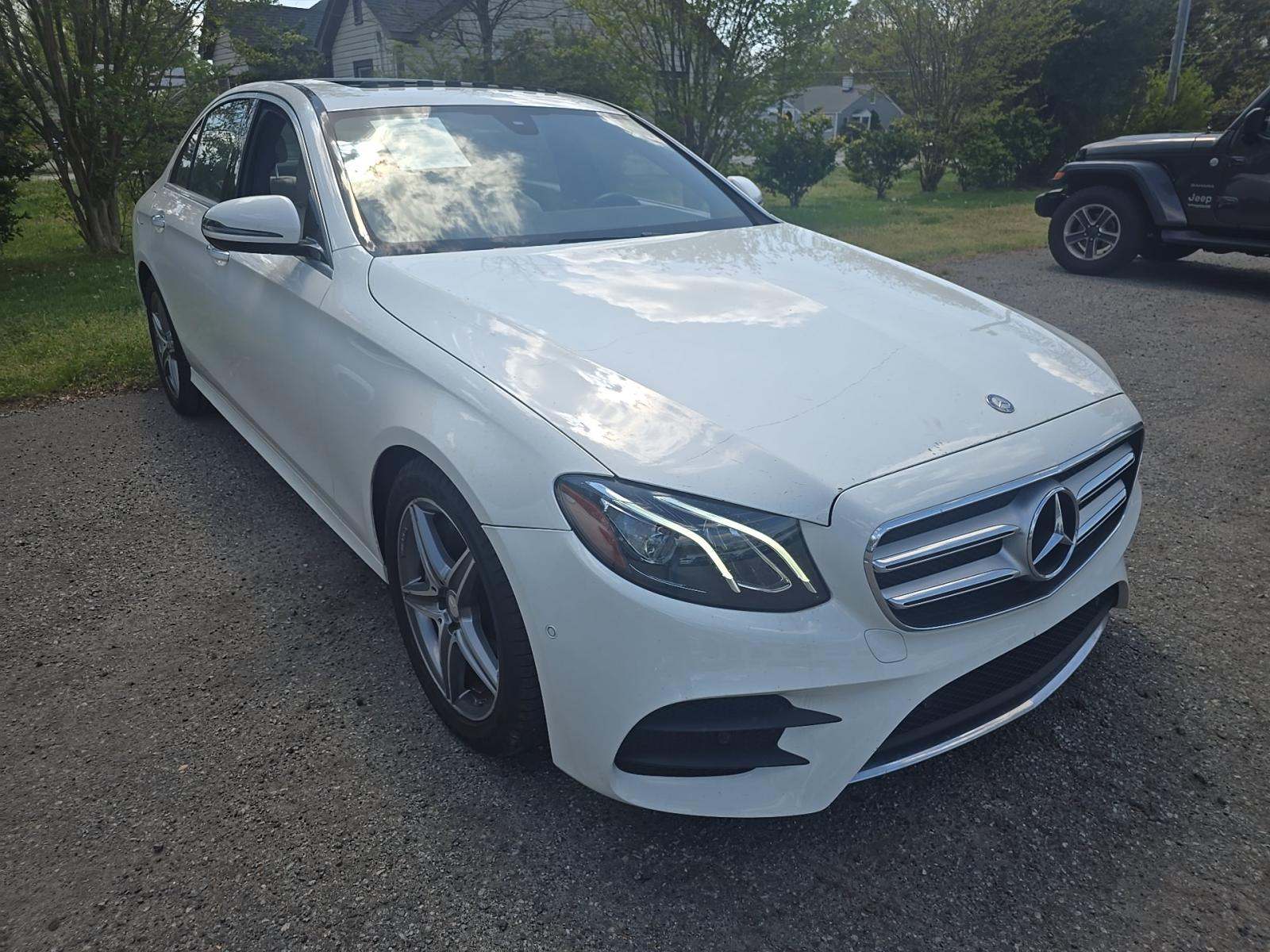 MERCEDES-BENZ E-CLASS - 4