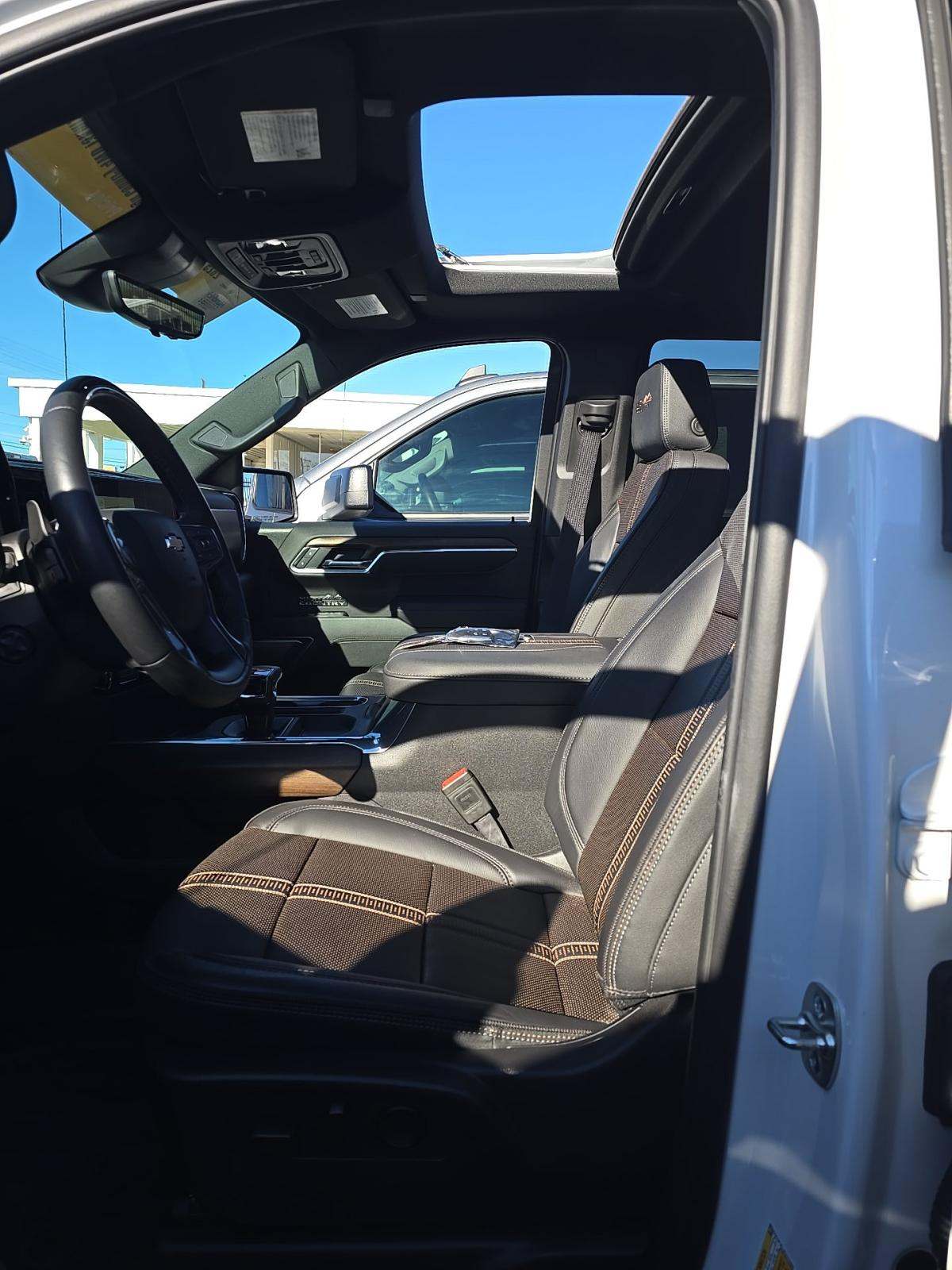 2025 Chevrolet Silverado 1500 High Country AWD