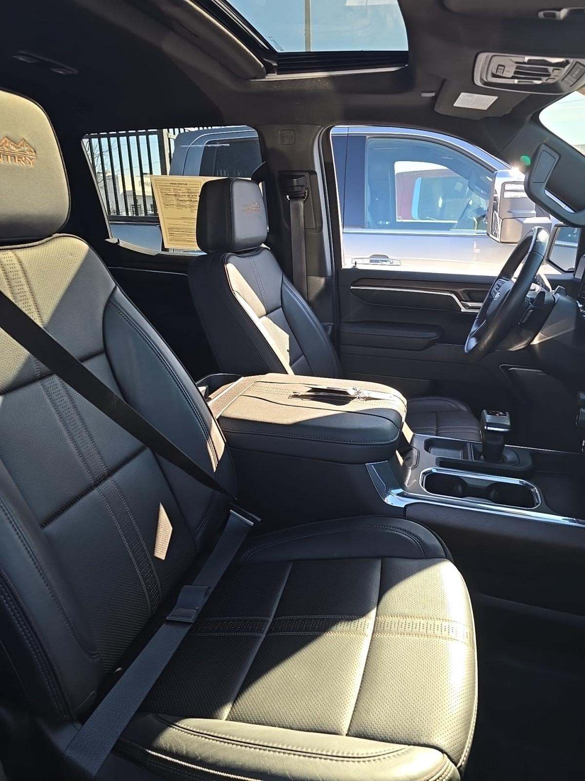 2025 Chevrolet Silverado 1500 High Country AWD