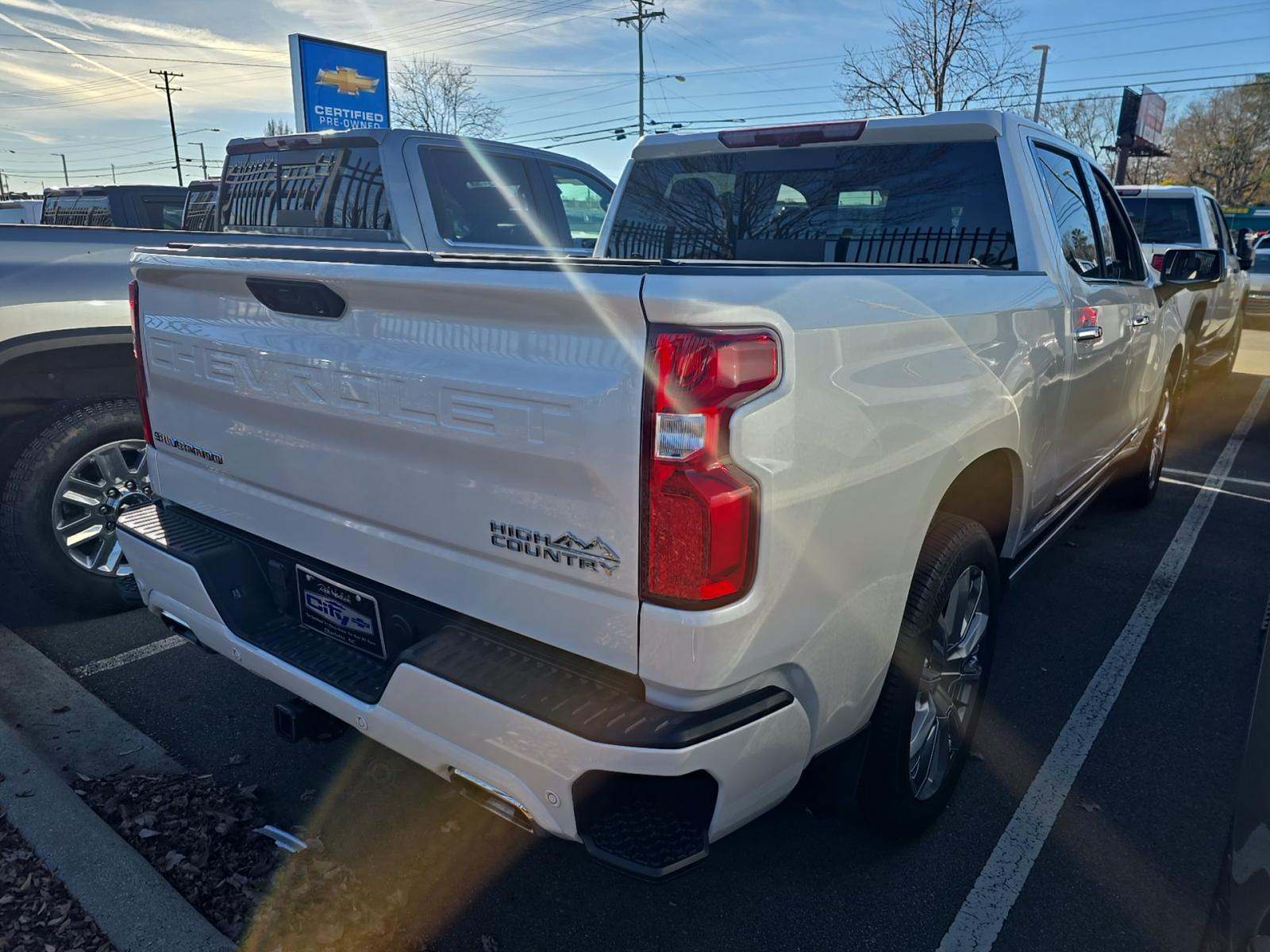 2025 Chevrolet Silverado 1500 High Country AWD