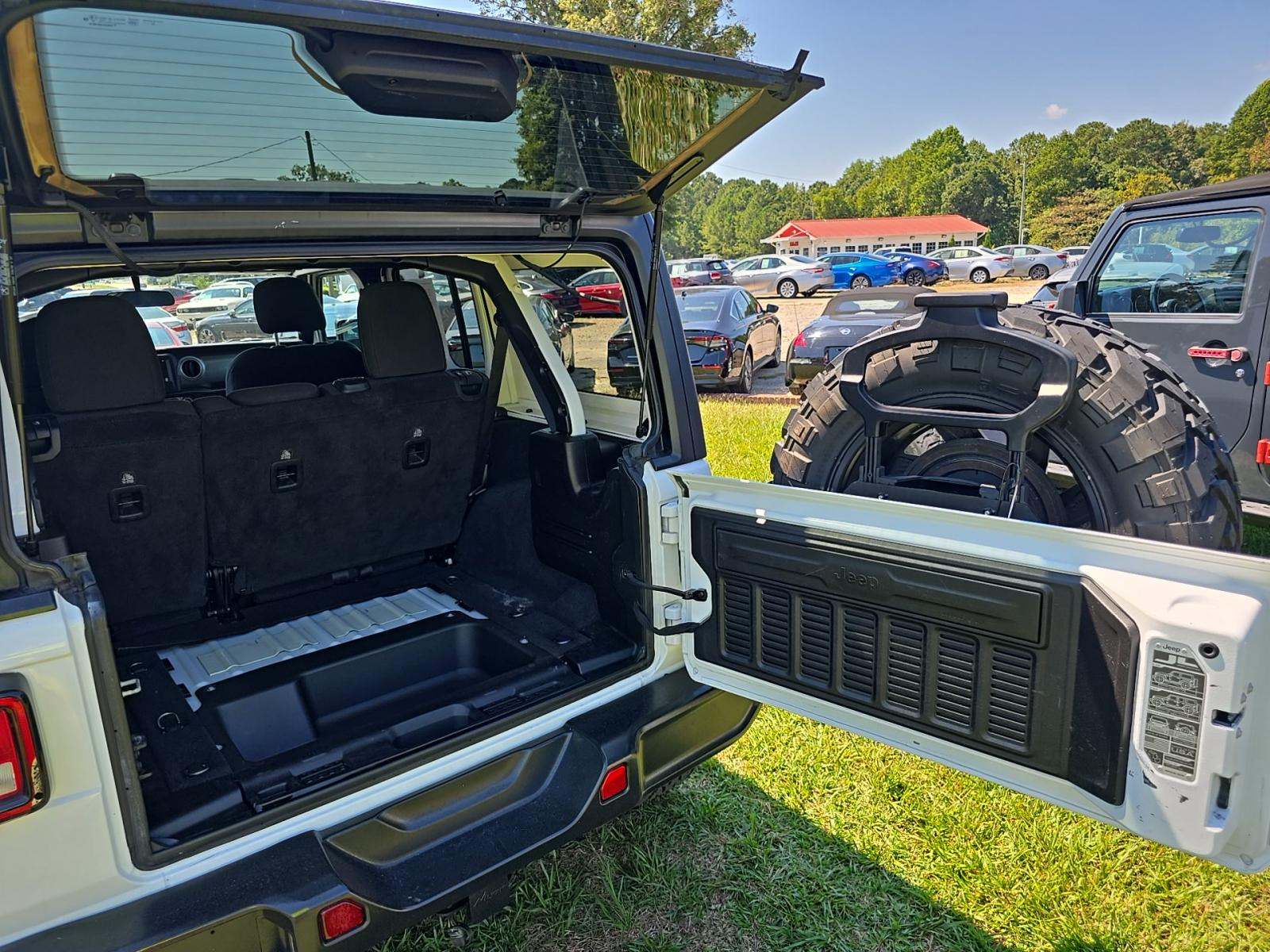 2019 Jeep Wrangler Unlimited Sahara AWD