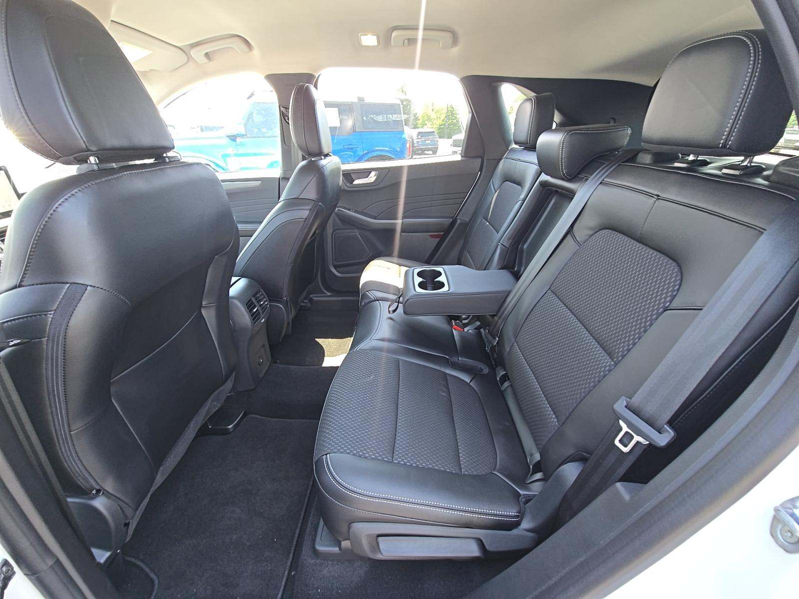 FORD ESCAPE - 9