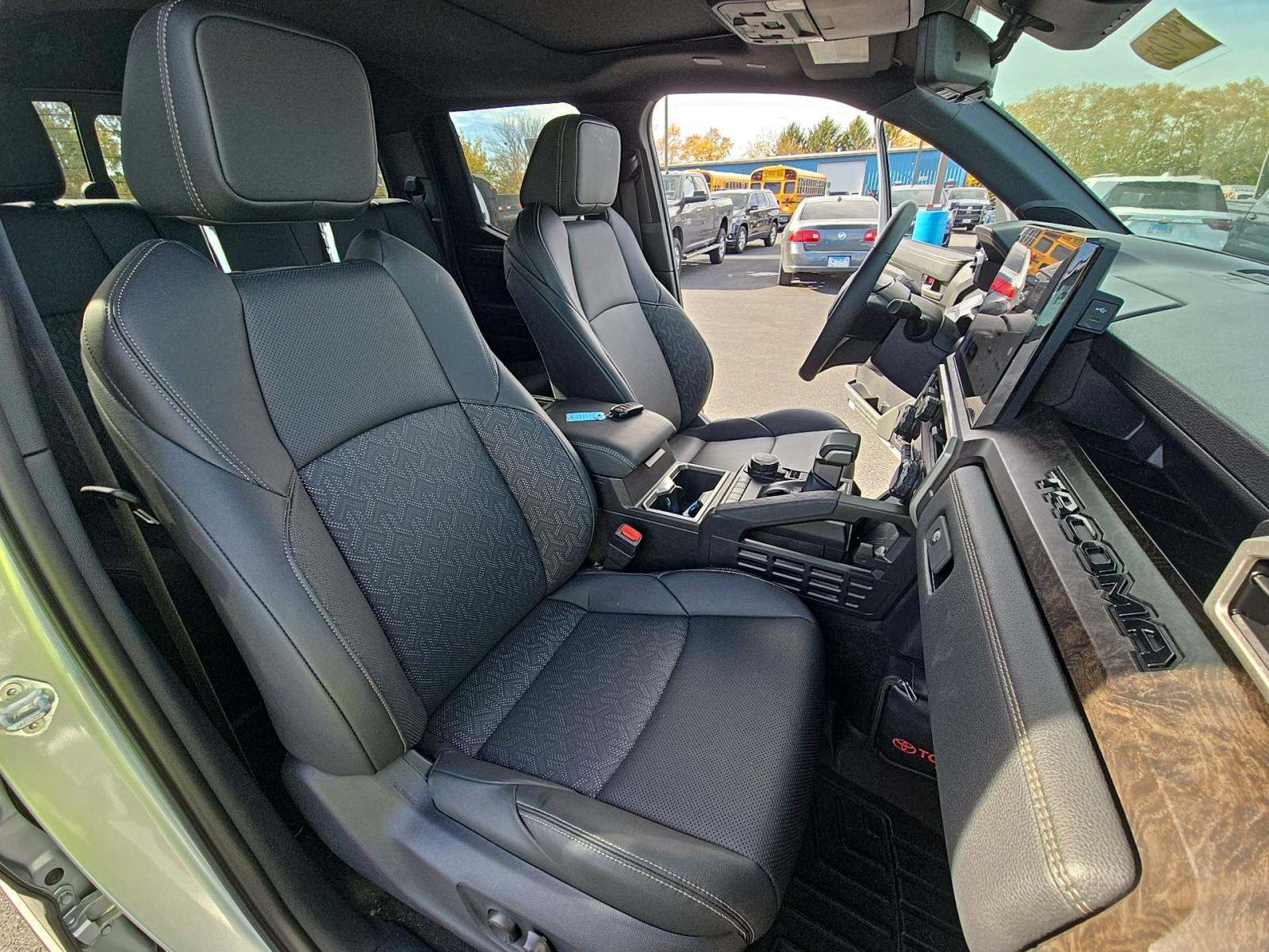 2024 Toyota Tacoma Hybrid Limited AWD