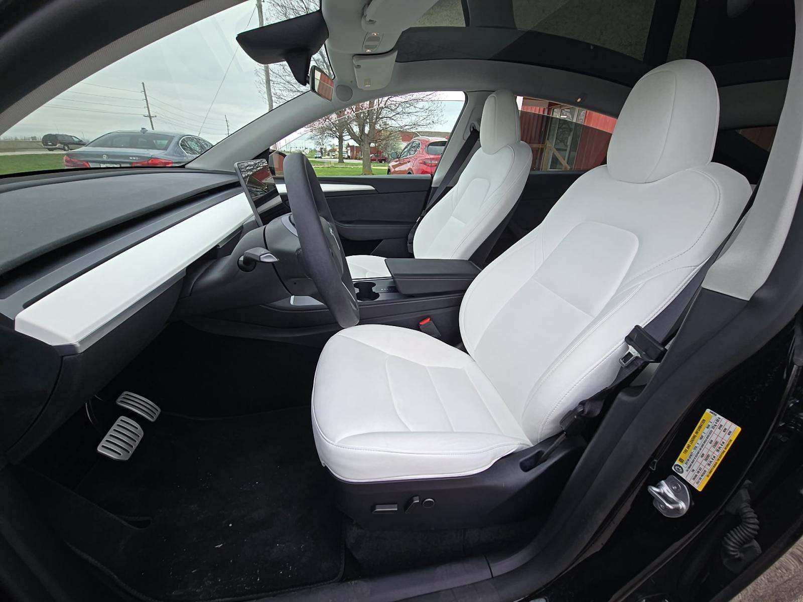 TESLA MODEL Y - 2