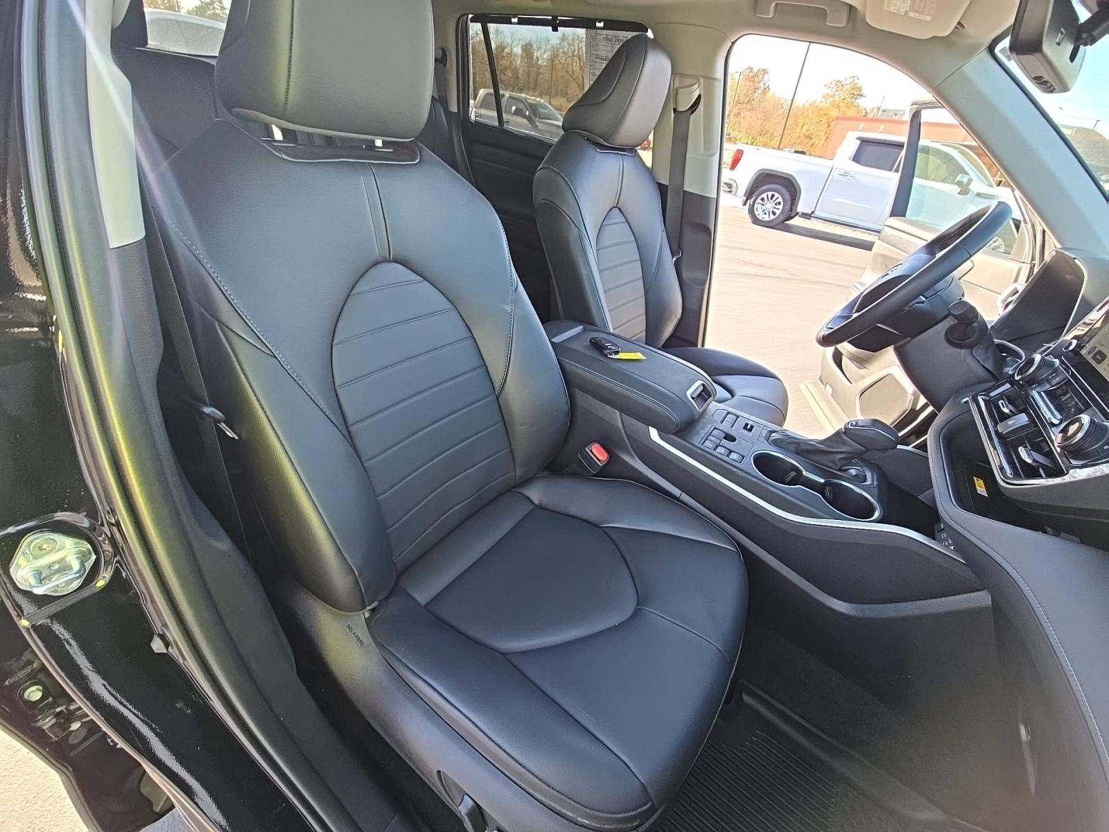 2024 Toyota Highlander XLE AWD