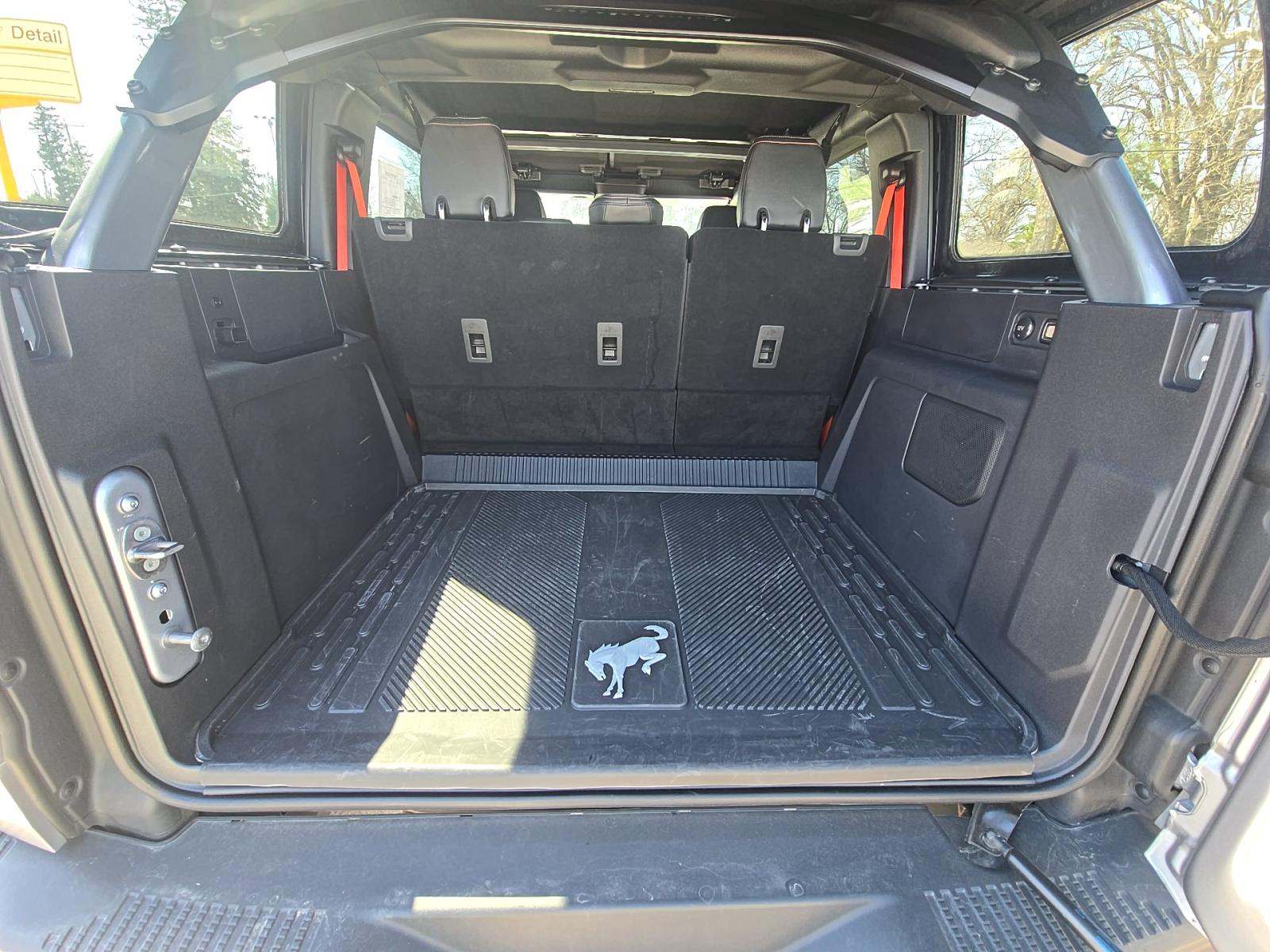 FORD BRONCO - 10