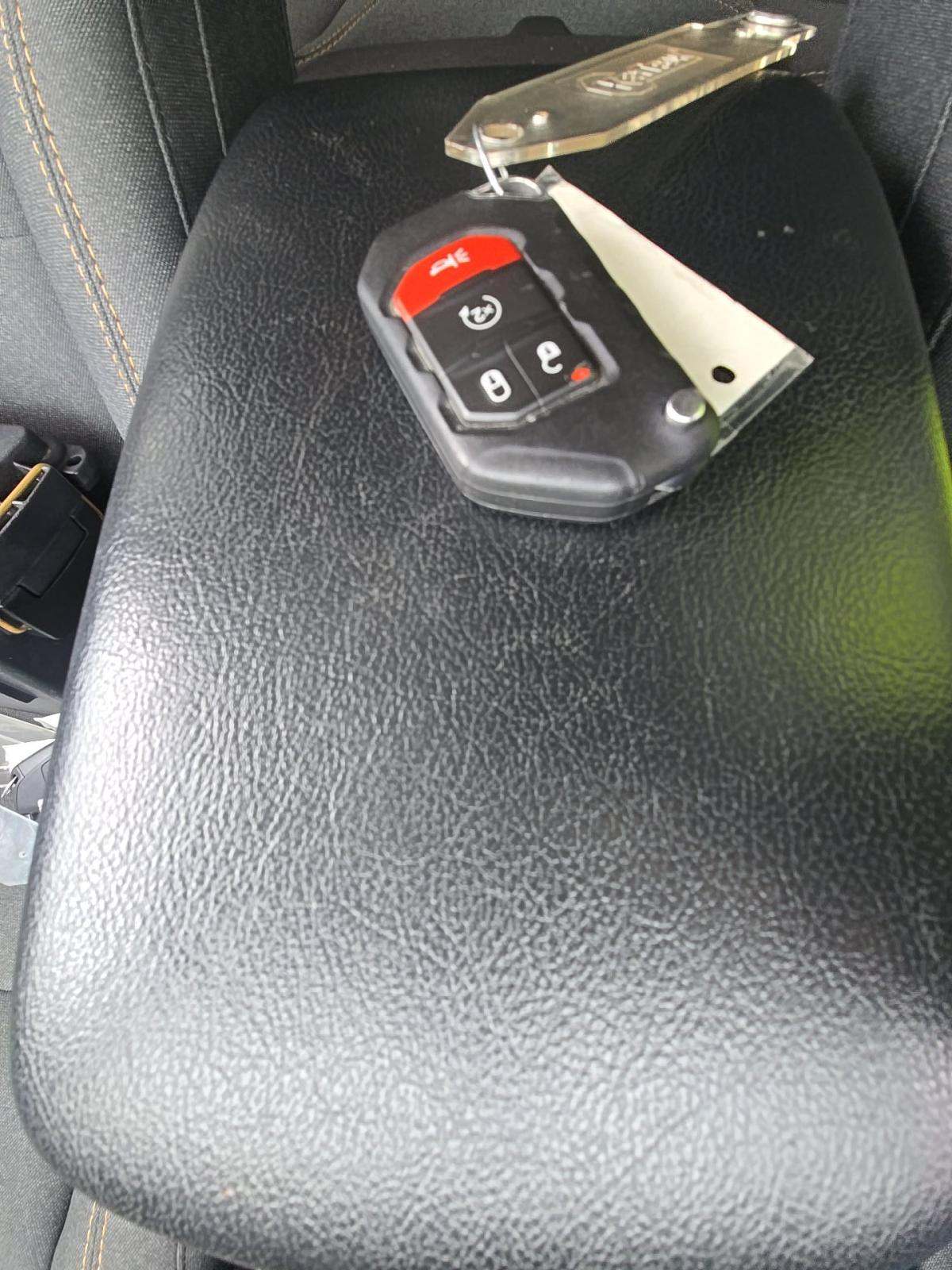 JEEP 4XE SPORT S - 4