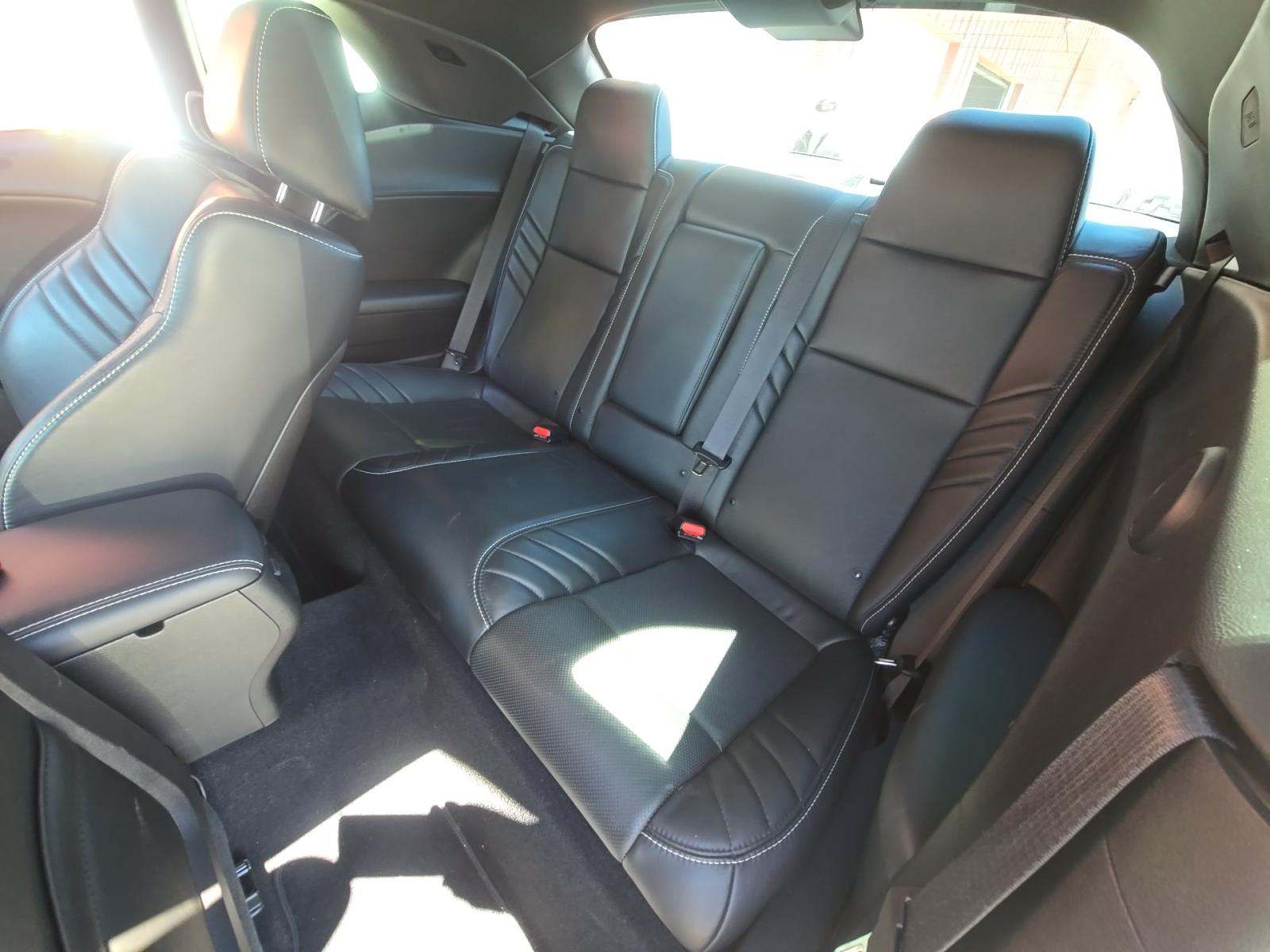 DODGE SRT HELLCAT - 9