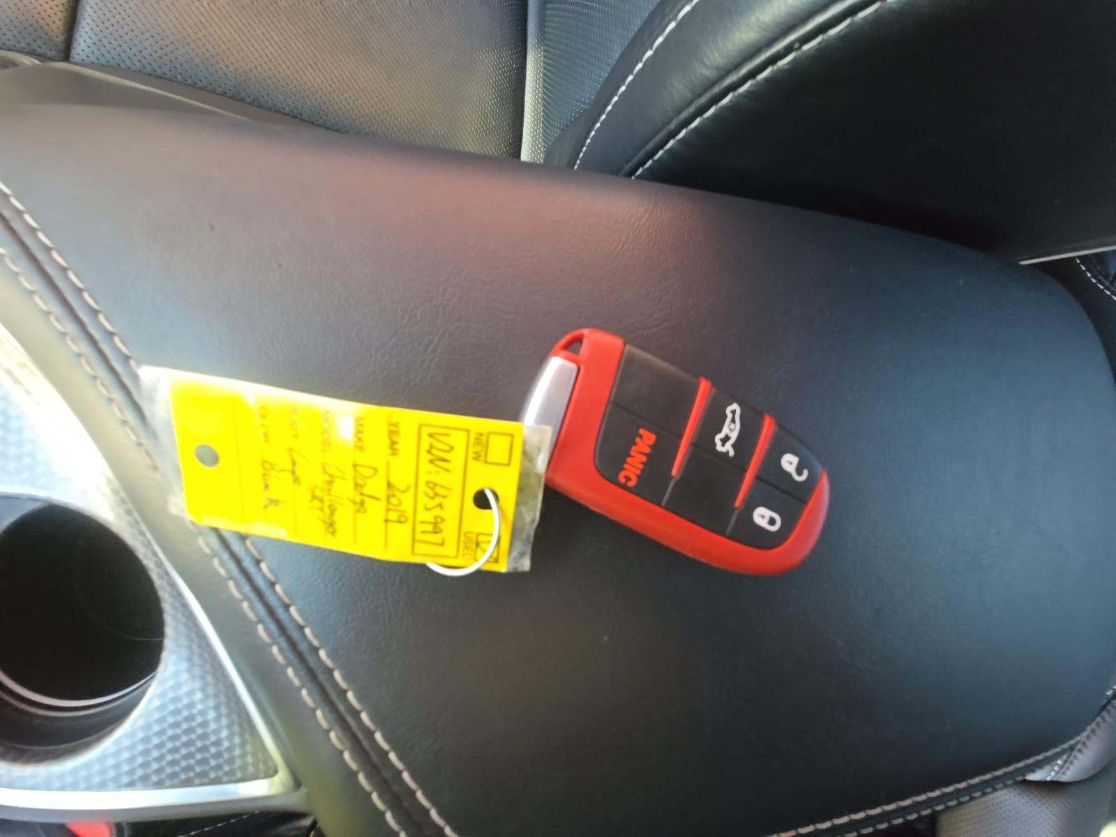 DODGE SRT HELLCAT - 4