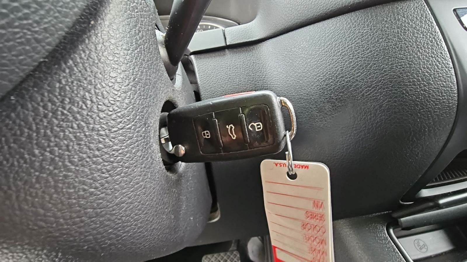 2013 Volkswagen Tiguan S FWD