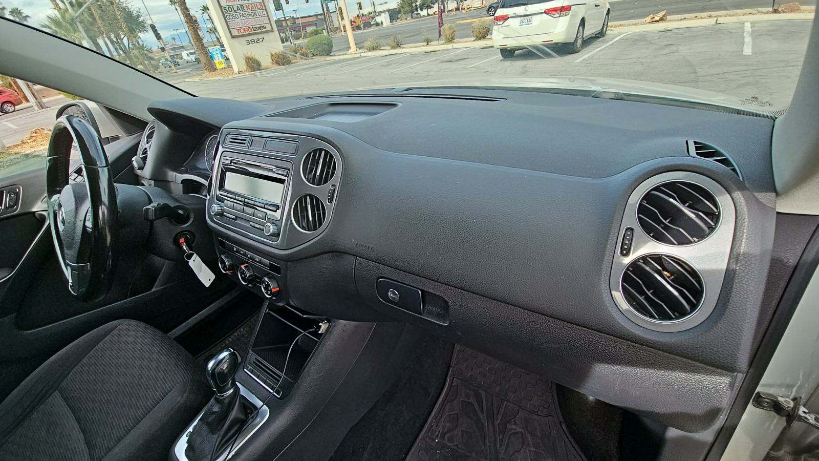 2013 Volkswagen Tiguan S FWD