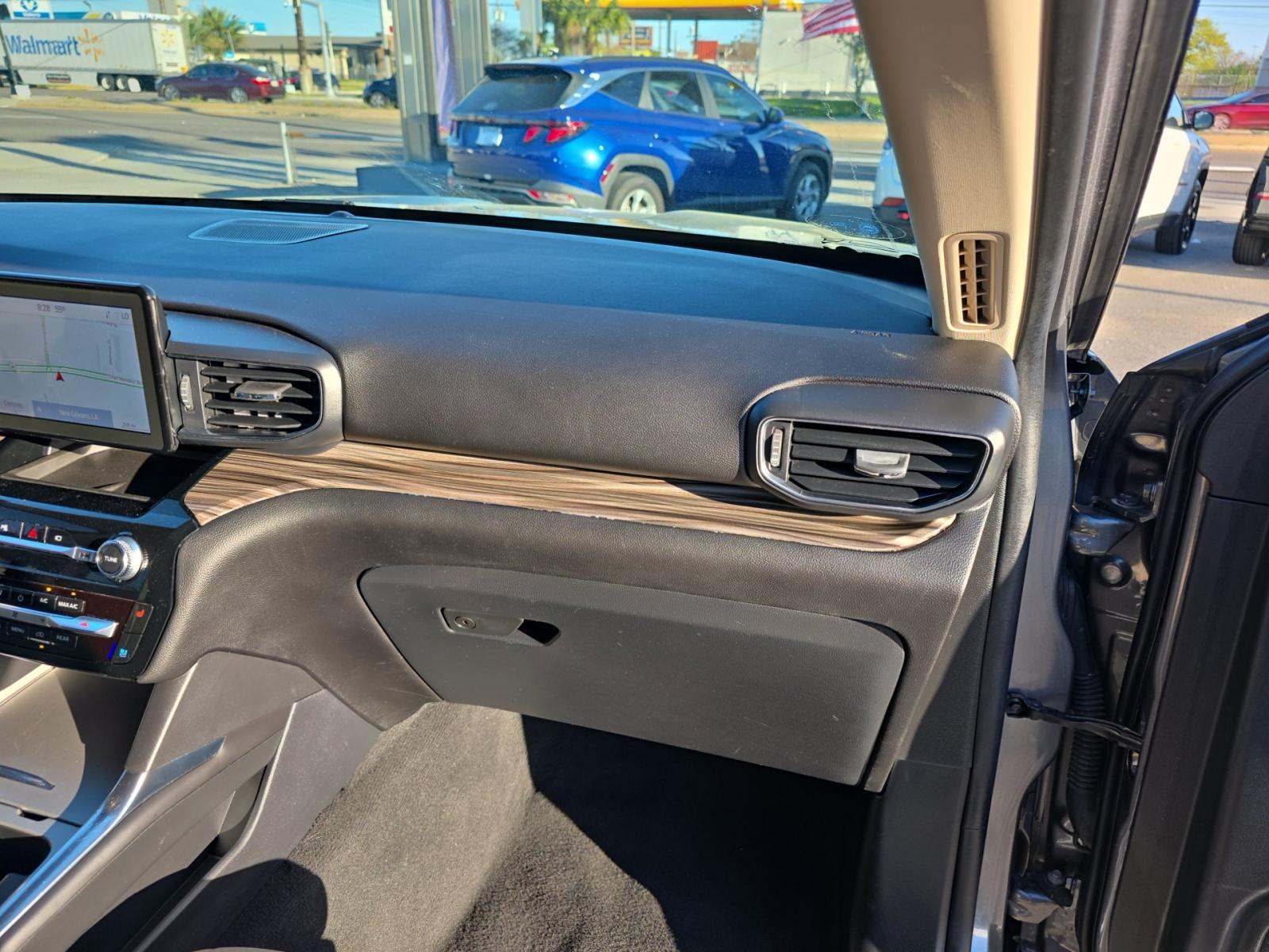 2022 Ford Explorer Limited RWD