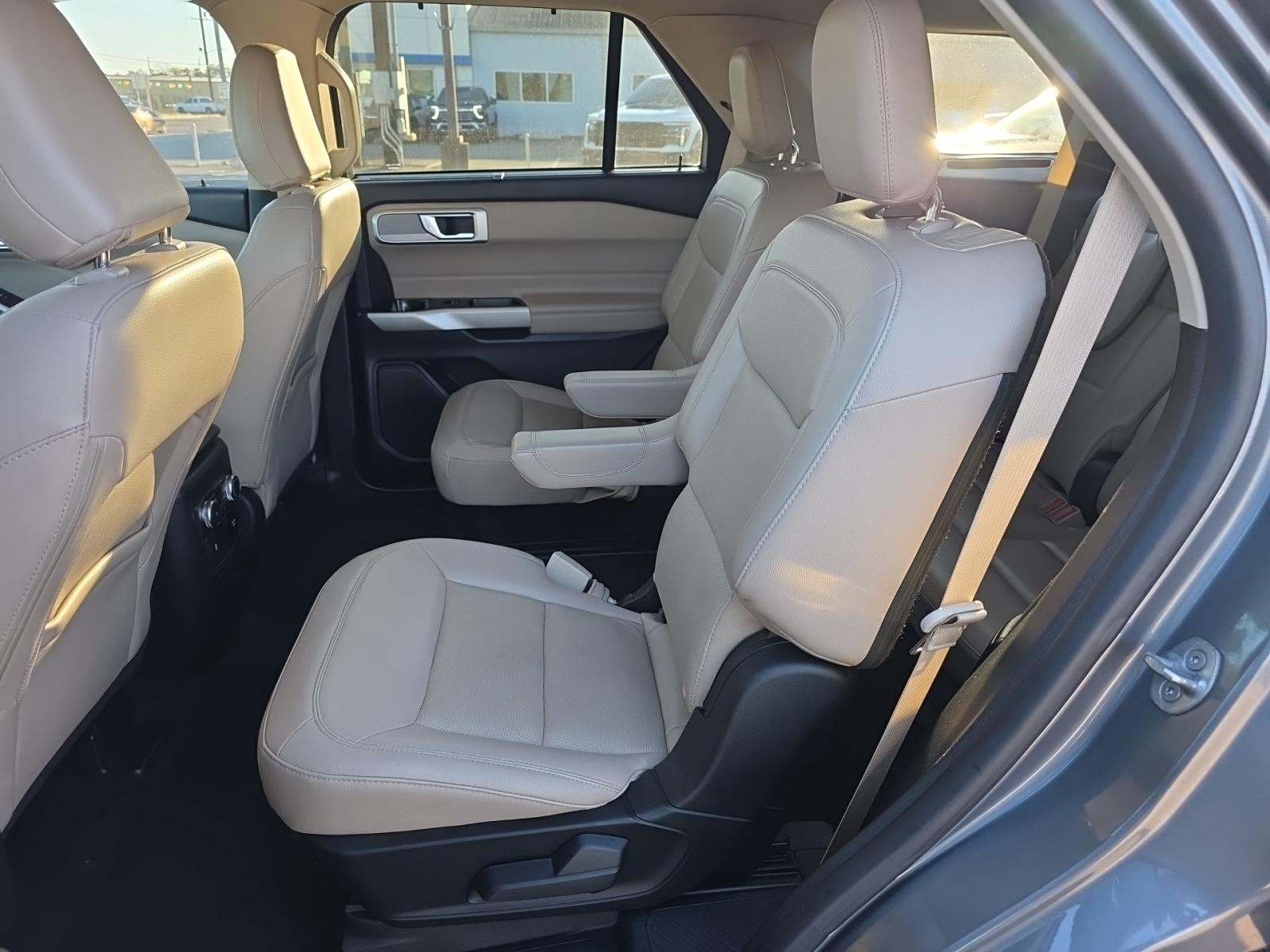 2022 Ford Explorer Limited RWD