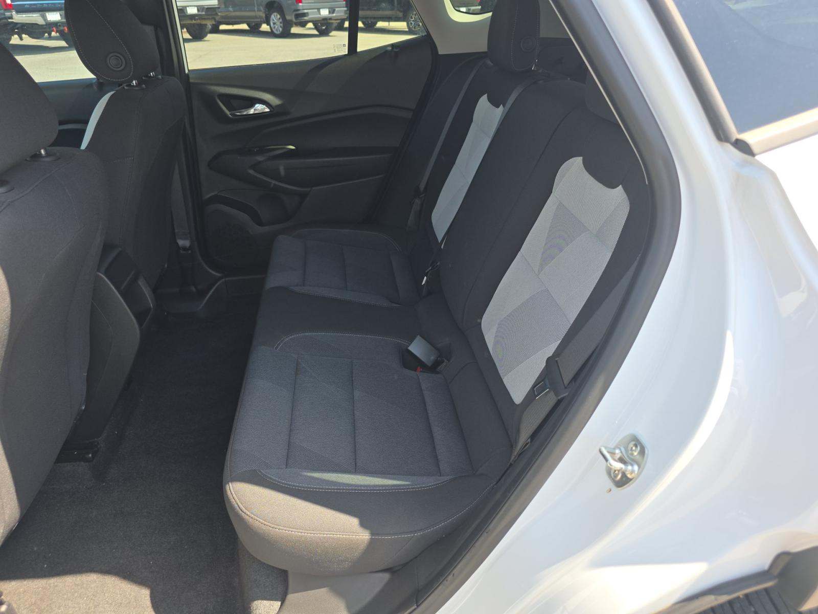 CHEVROLET TRAX - 9
