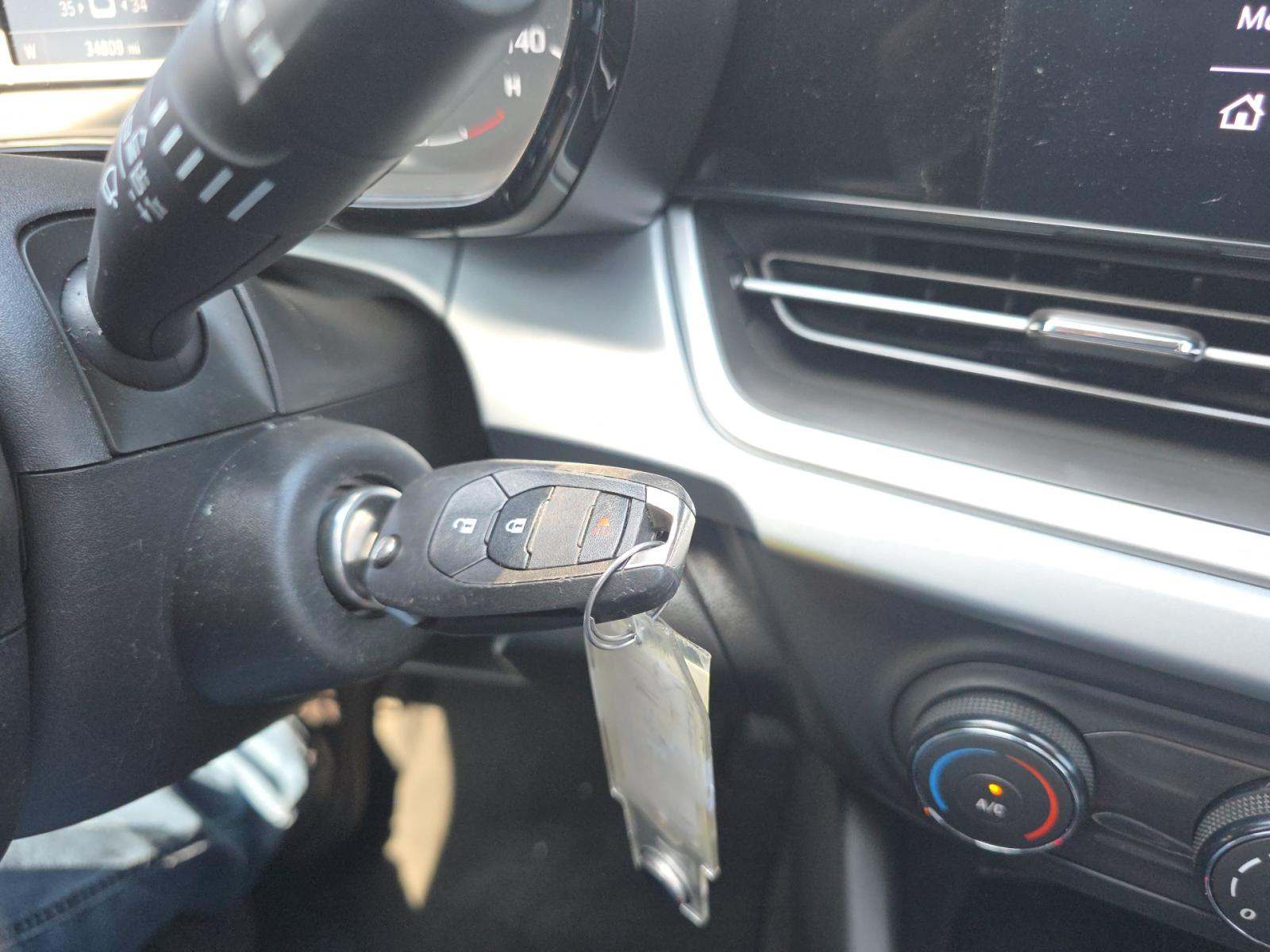CHEVROLET TRAX - 4