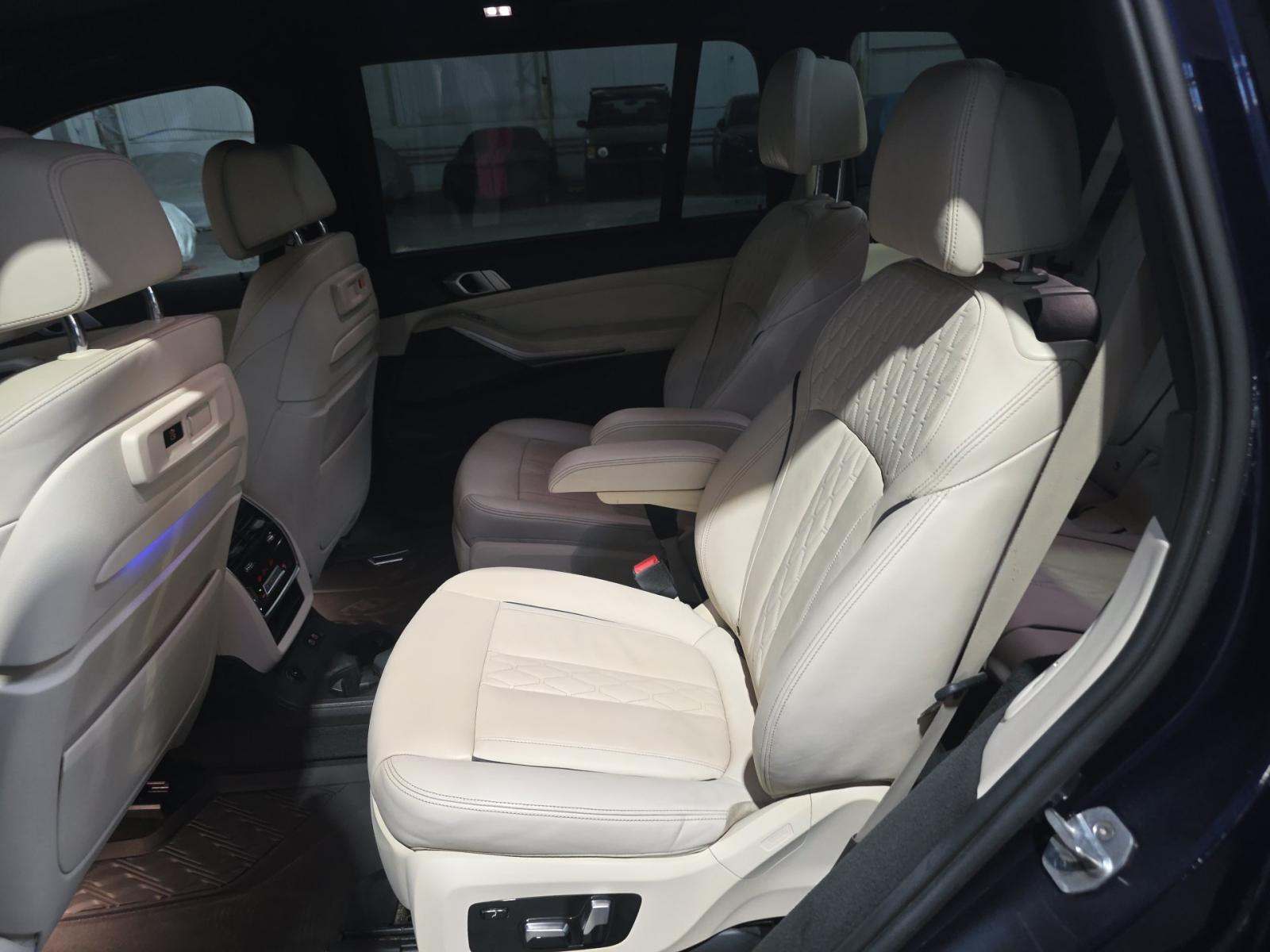 2020 BMW X7 xDrive40i AWD