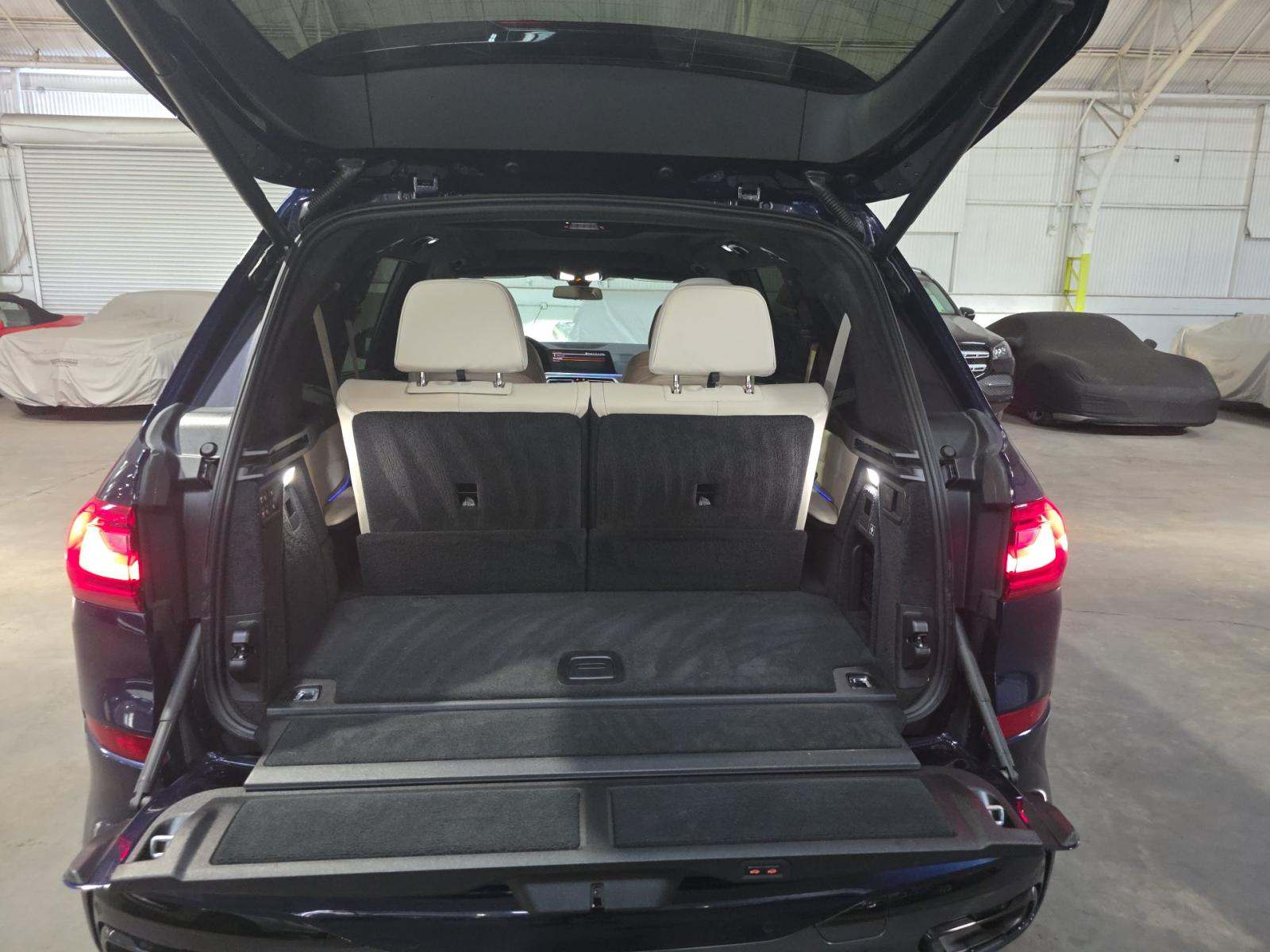 2020 BMW X7 xDrive40i AWD