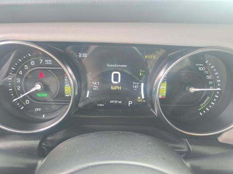 JEEP 4XE SAHARA HIGH ALTITUDE - 9