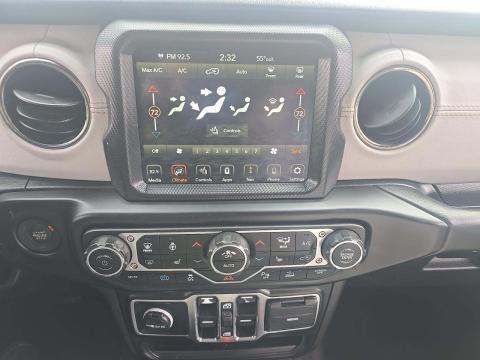 JEEP 4XE SAHARA HIGH ALTITUDE - 10