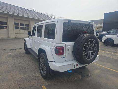 JEEP 4XE SAHARA HIGH ALTITUDE - 2