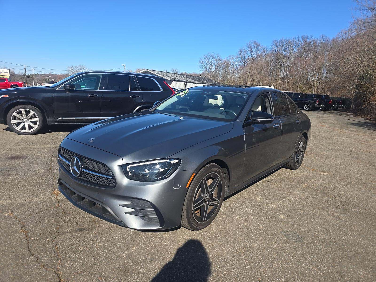 MERCEDES-BENZ E-CLASS - 1