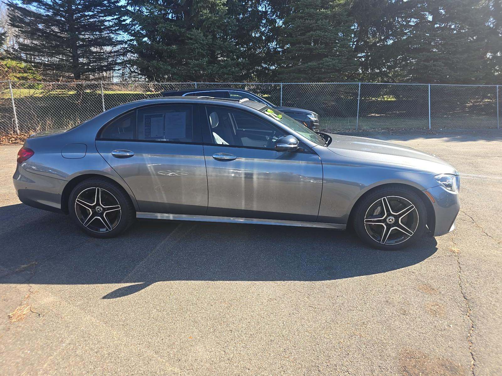 MERCEDES-BENZ E-CLASS - 4