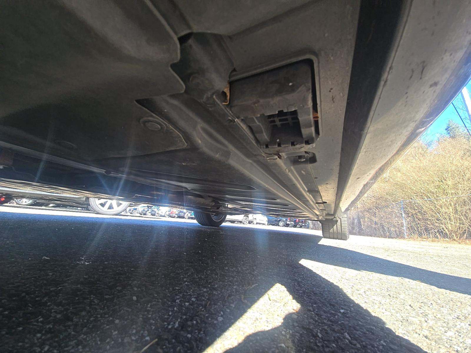 MERCEDES-BENZ E-CLASS - 7