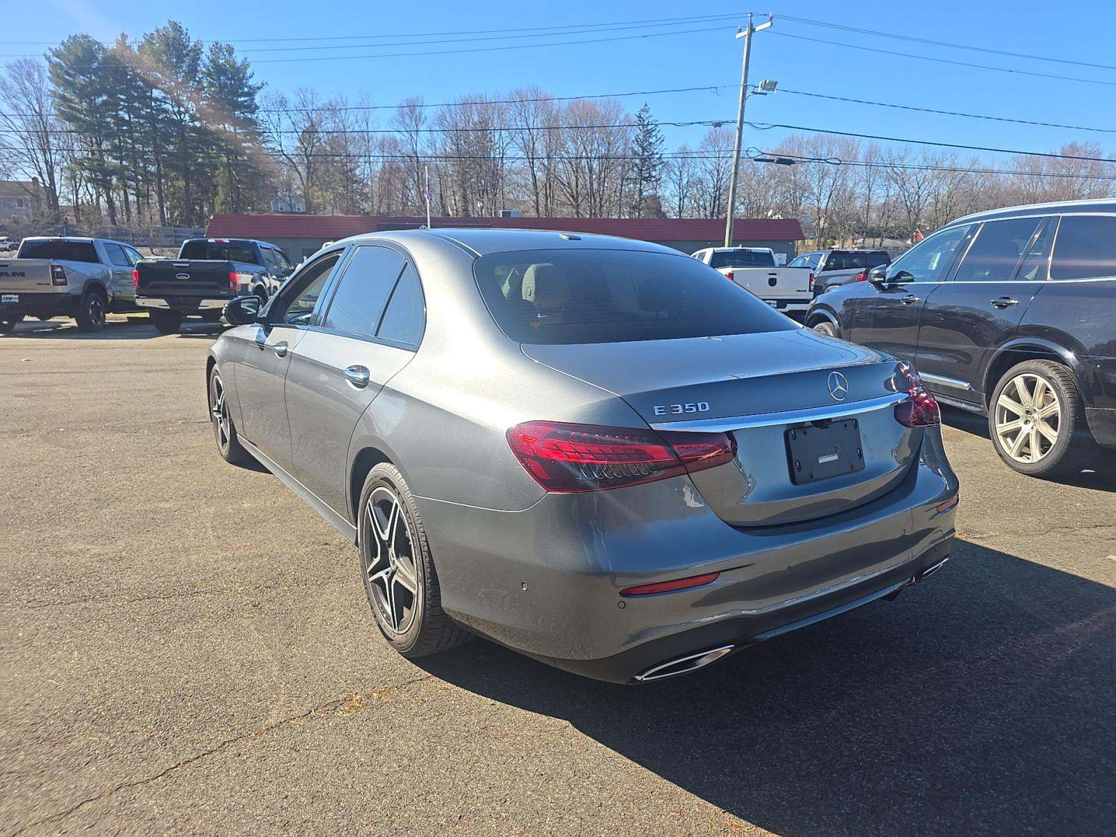 MERCEDES-BENZ E-CLASS - 2