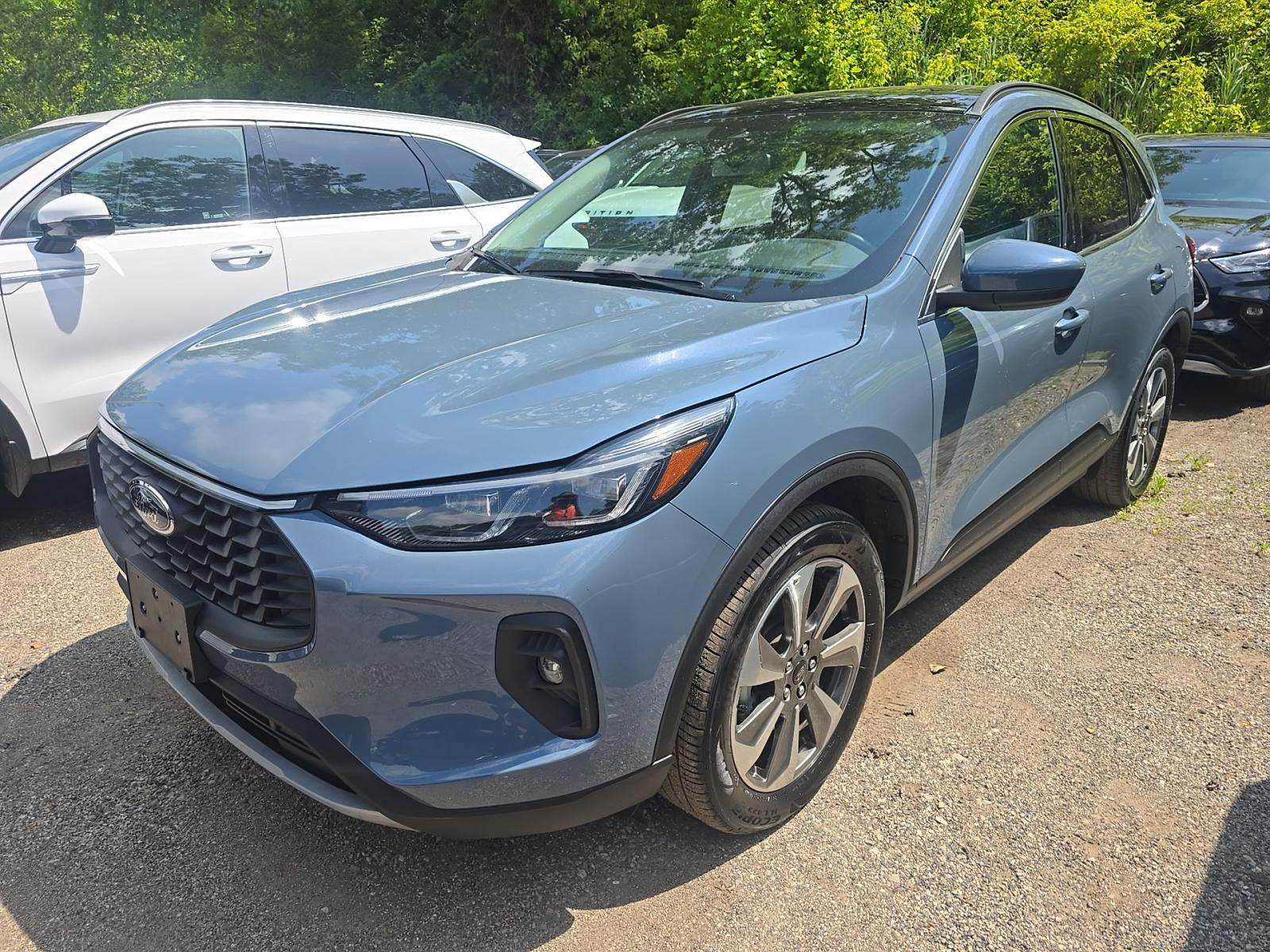 2025 Ford Escape Platinum AWD