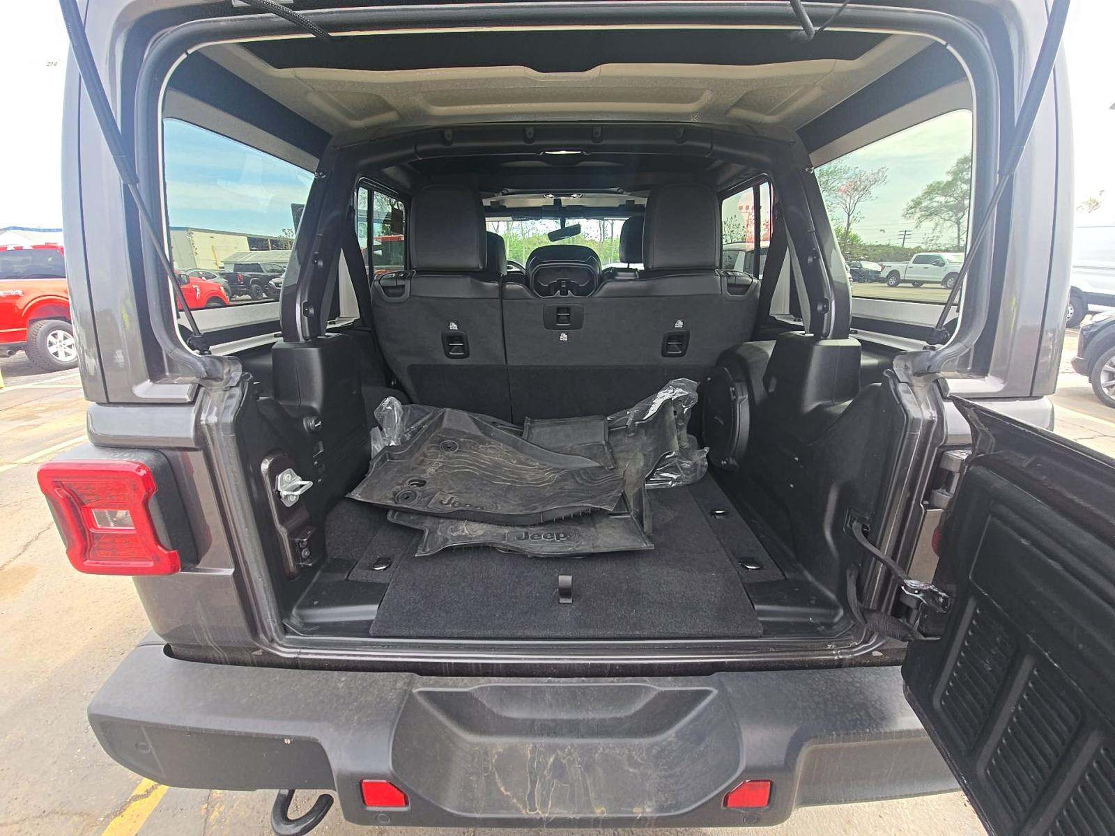 2021 Jeep Wrangler Unlimited Sahara AWD