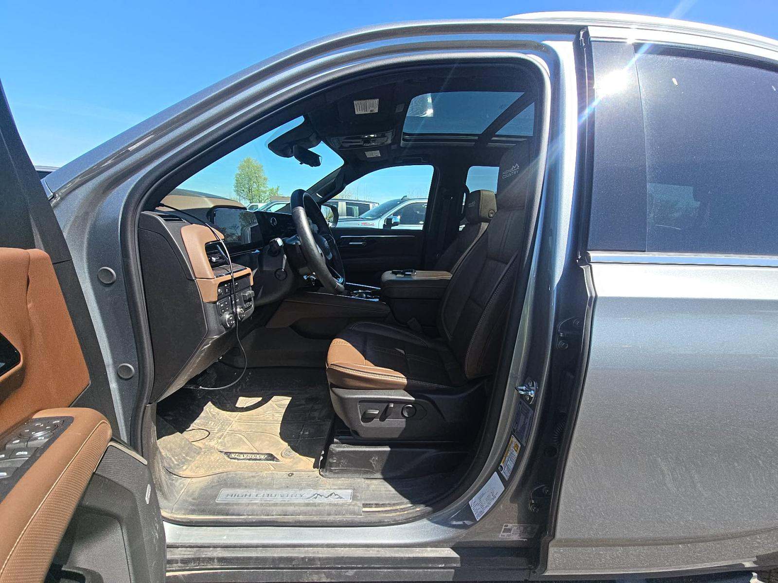 CHEVROLET TAHOE - 2