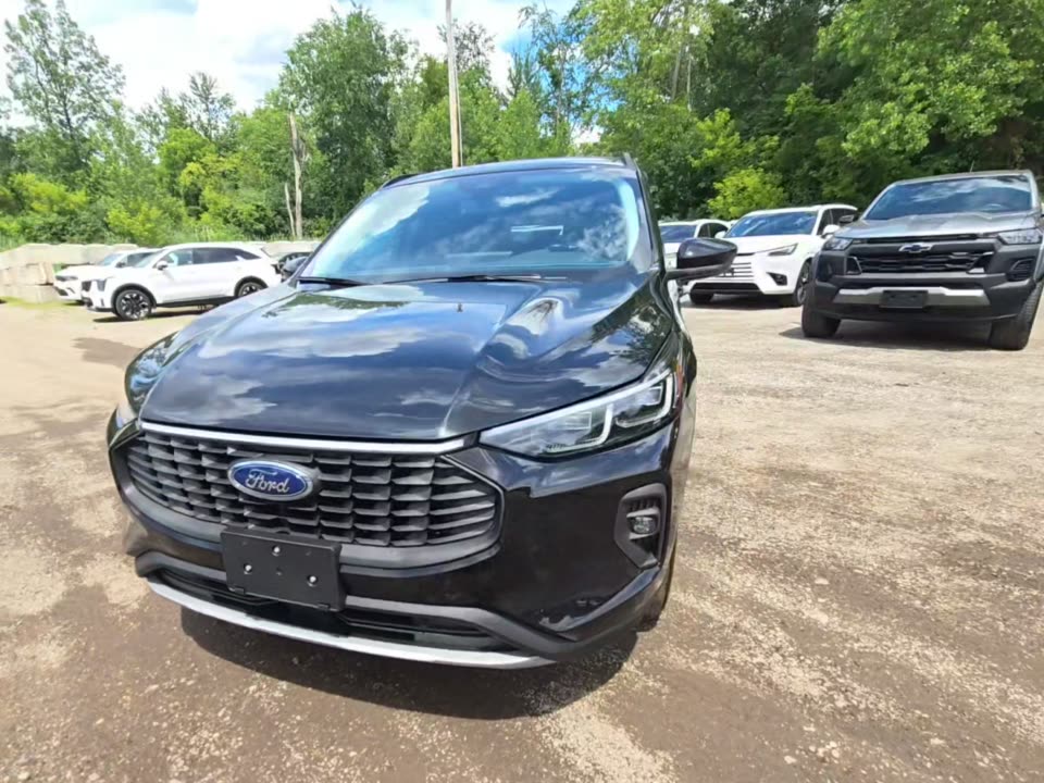 2025 Ford Escape Platinum AWD
