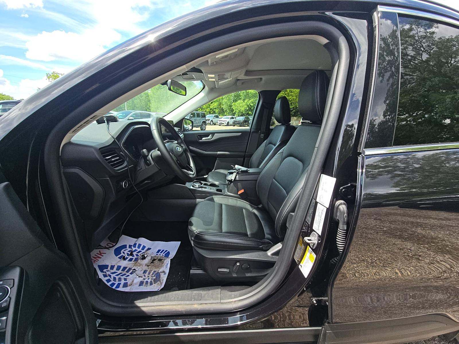 2025 Ford Escape Platinum AWD