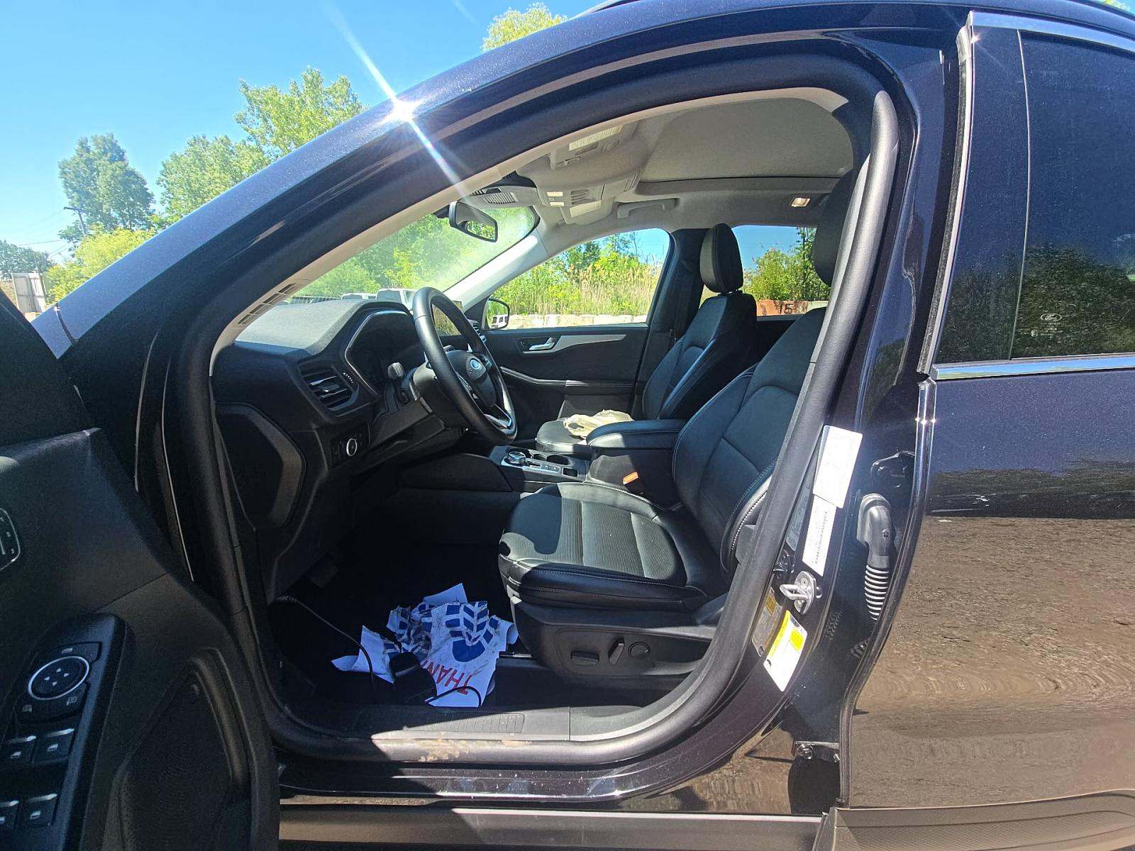 2025 Ford Escape Platinum AWD