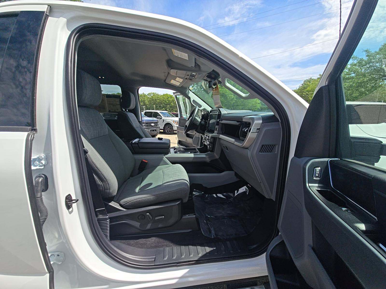 2023 Ford F-150 Hybrid XLT AWD