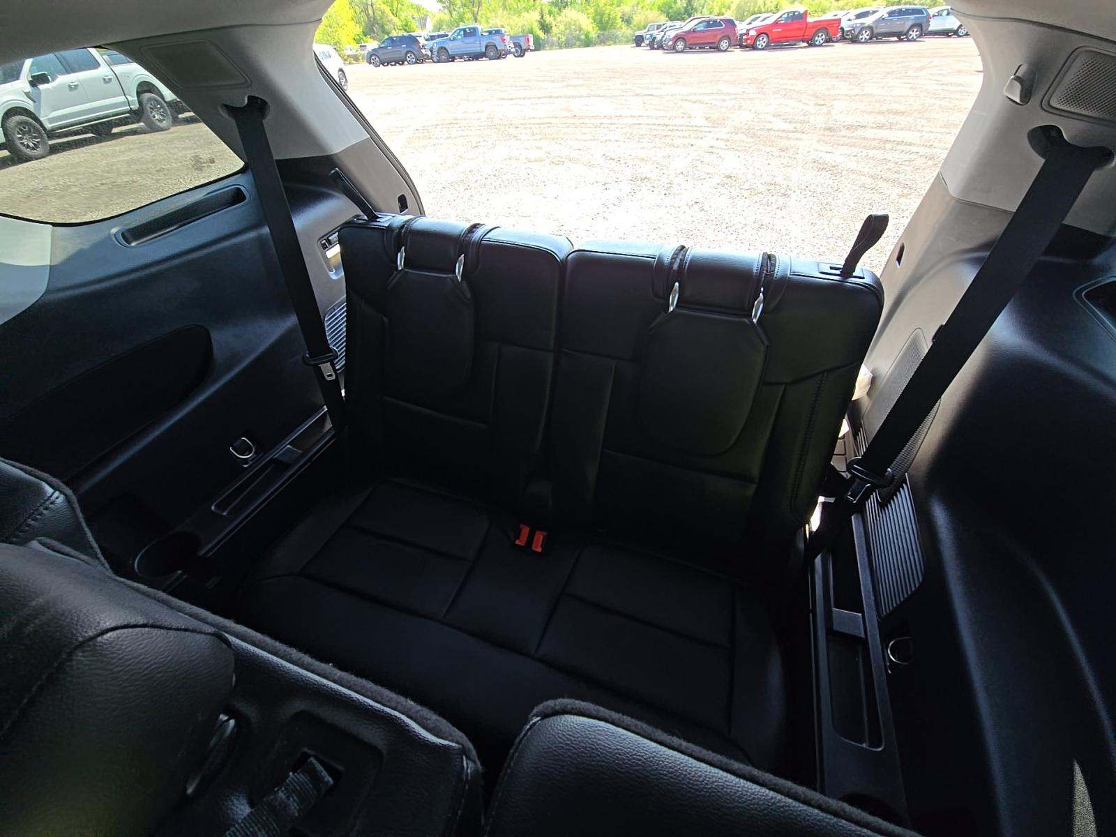 FORD EXPLORER - 10
