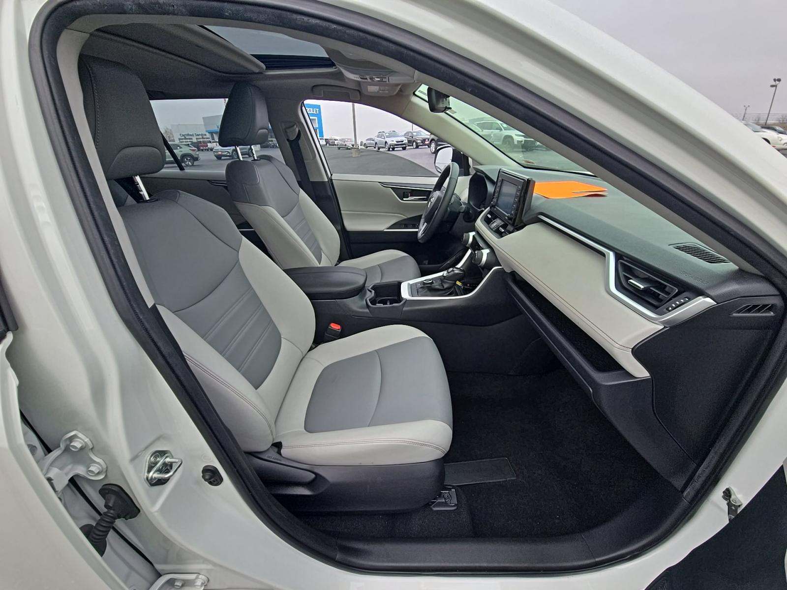 2022 Toyota RAV4 Hybrid XLE Premium AWD